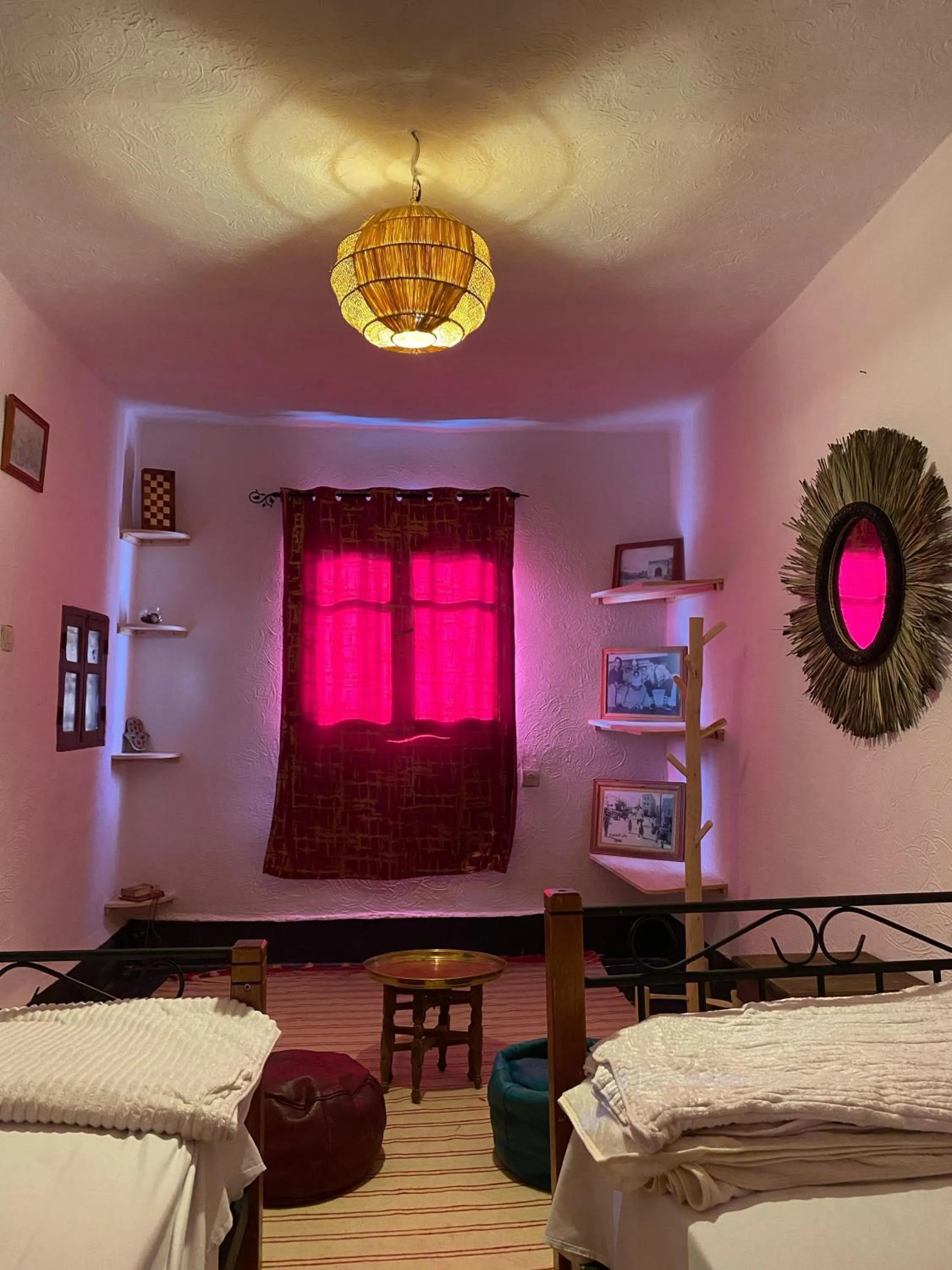 Bed in la Kasbah salam