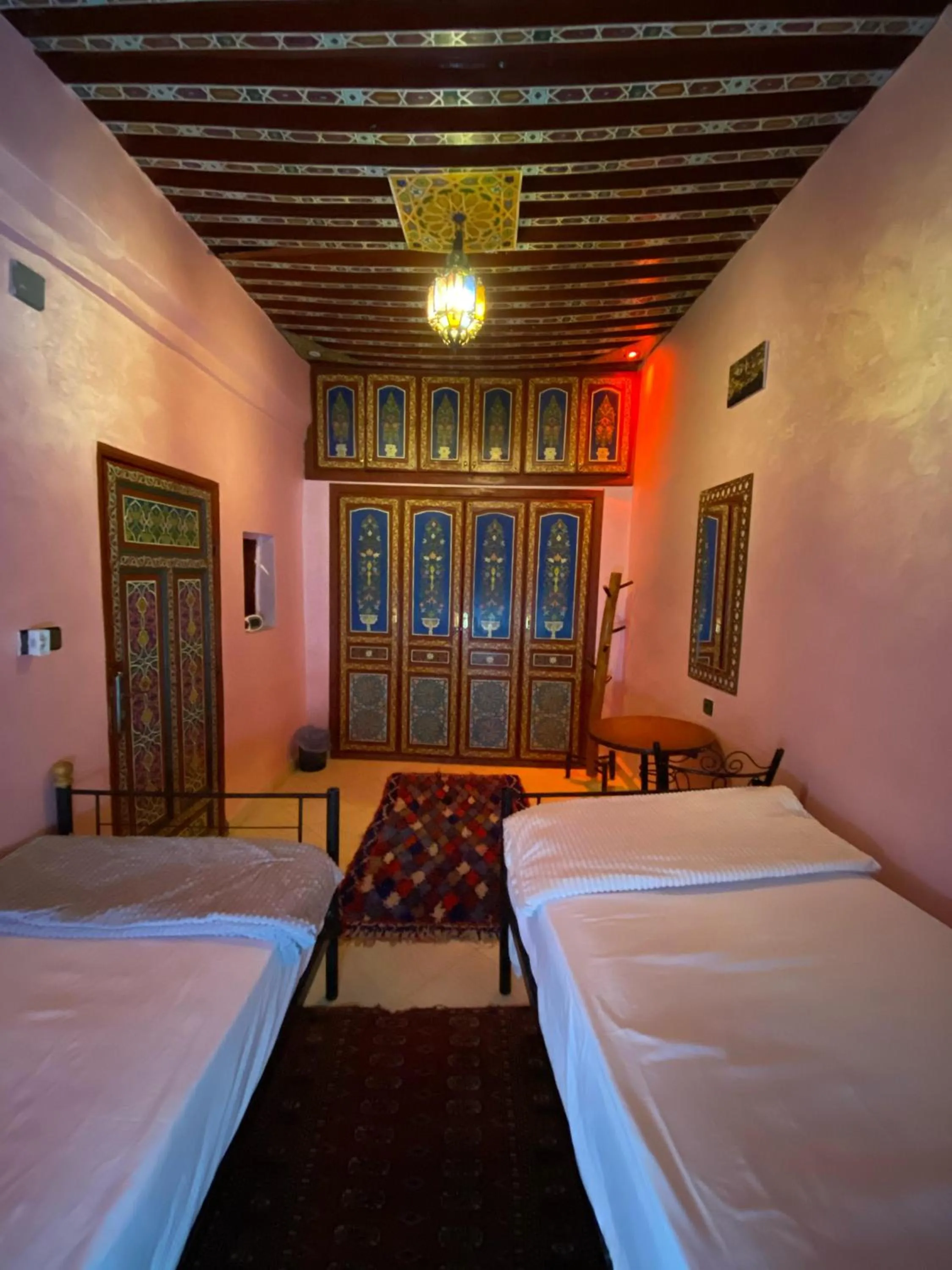 Bed in la Kasbah salam