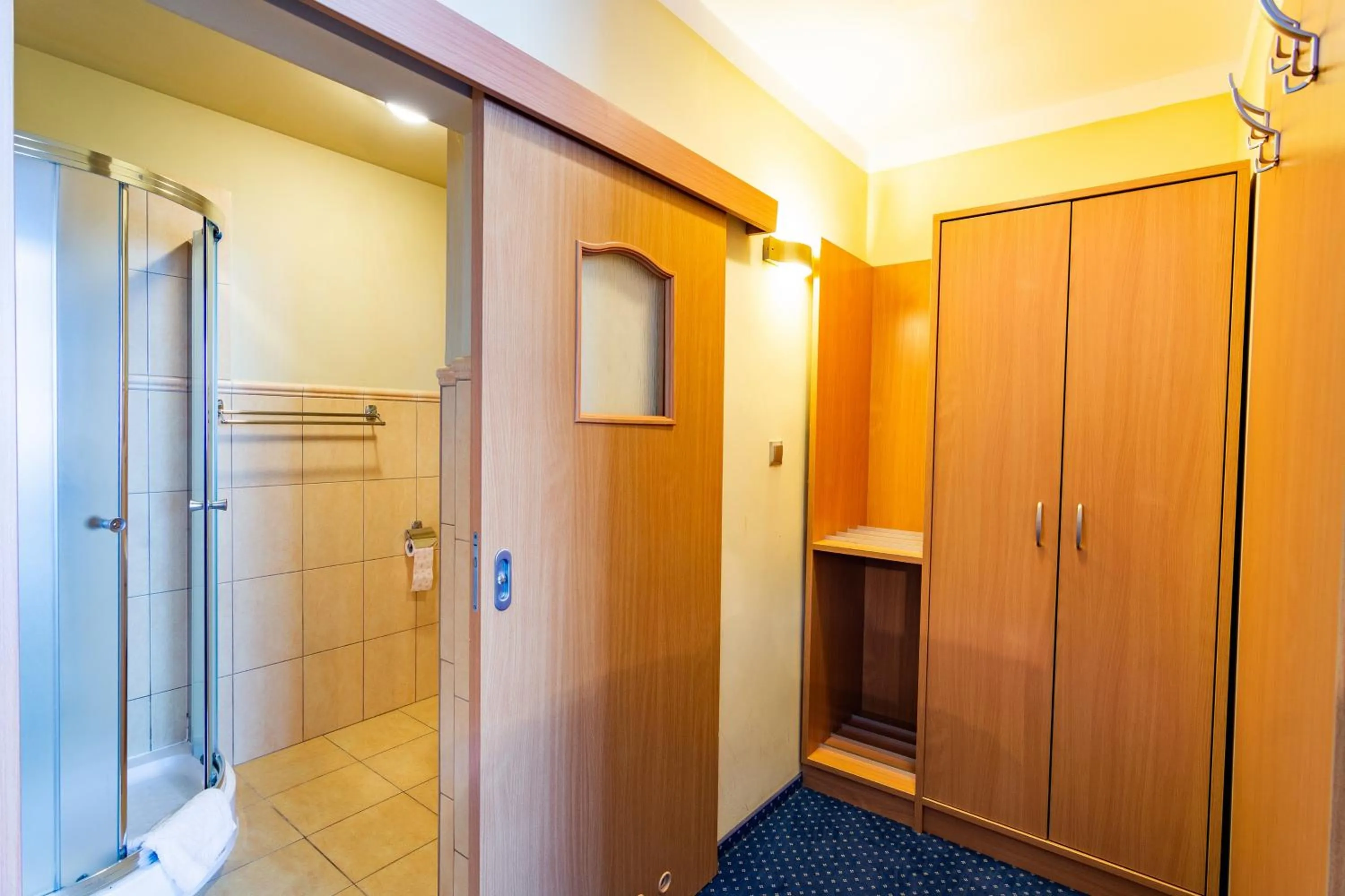 Shower in Dom Sportowca Błonie - MOSiR