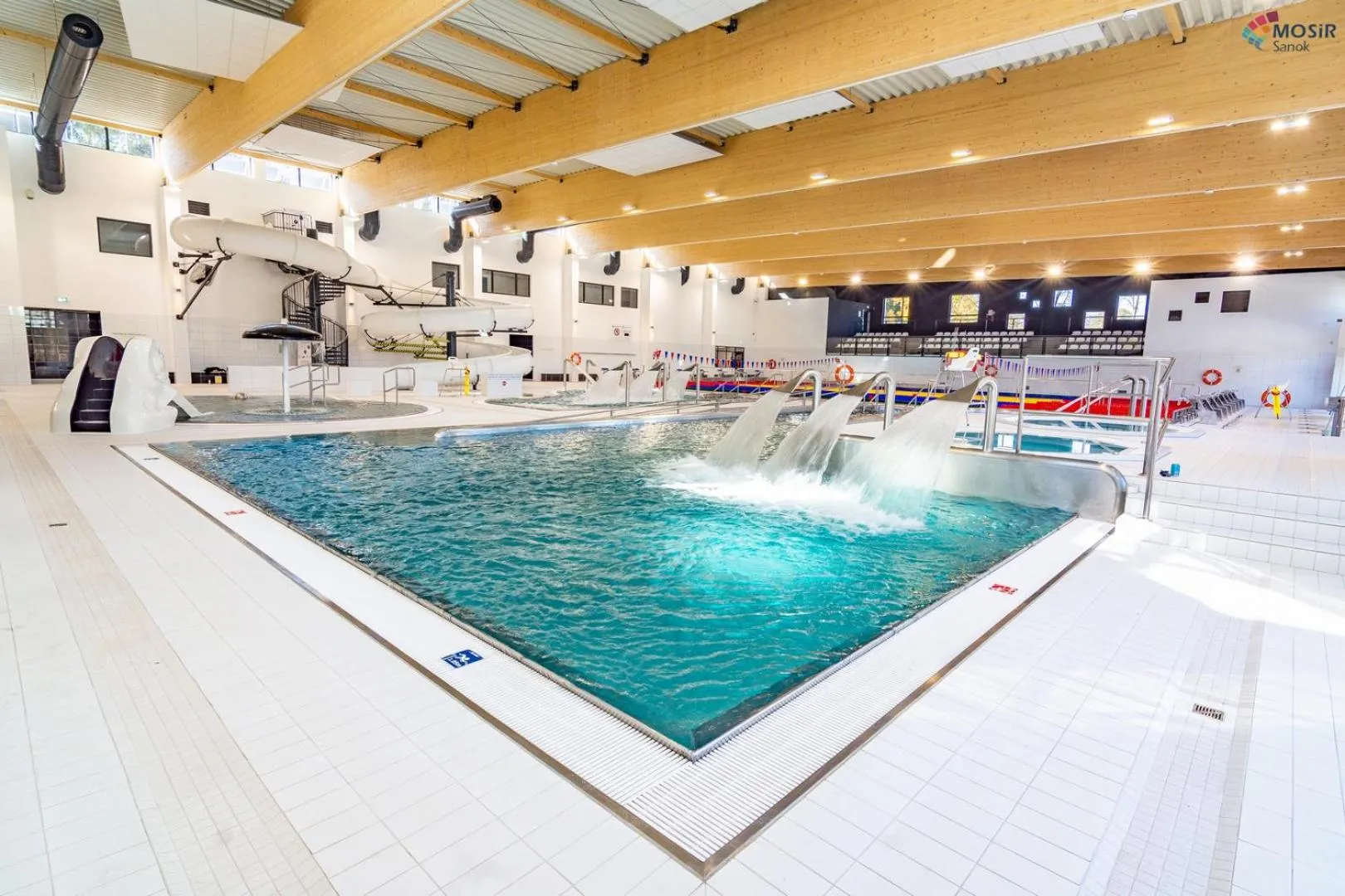 Swimming pool in Dom Sportowca Błonie - MOSiR