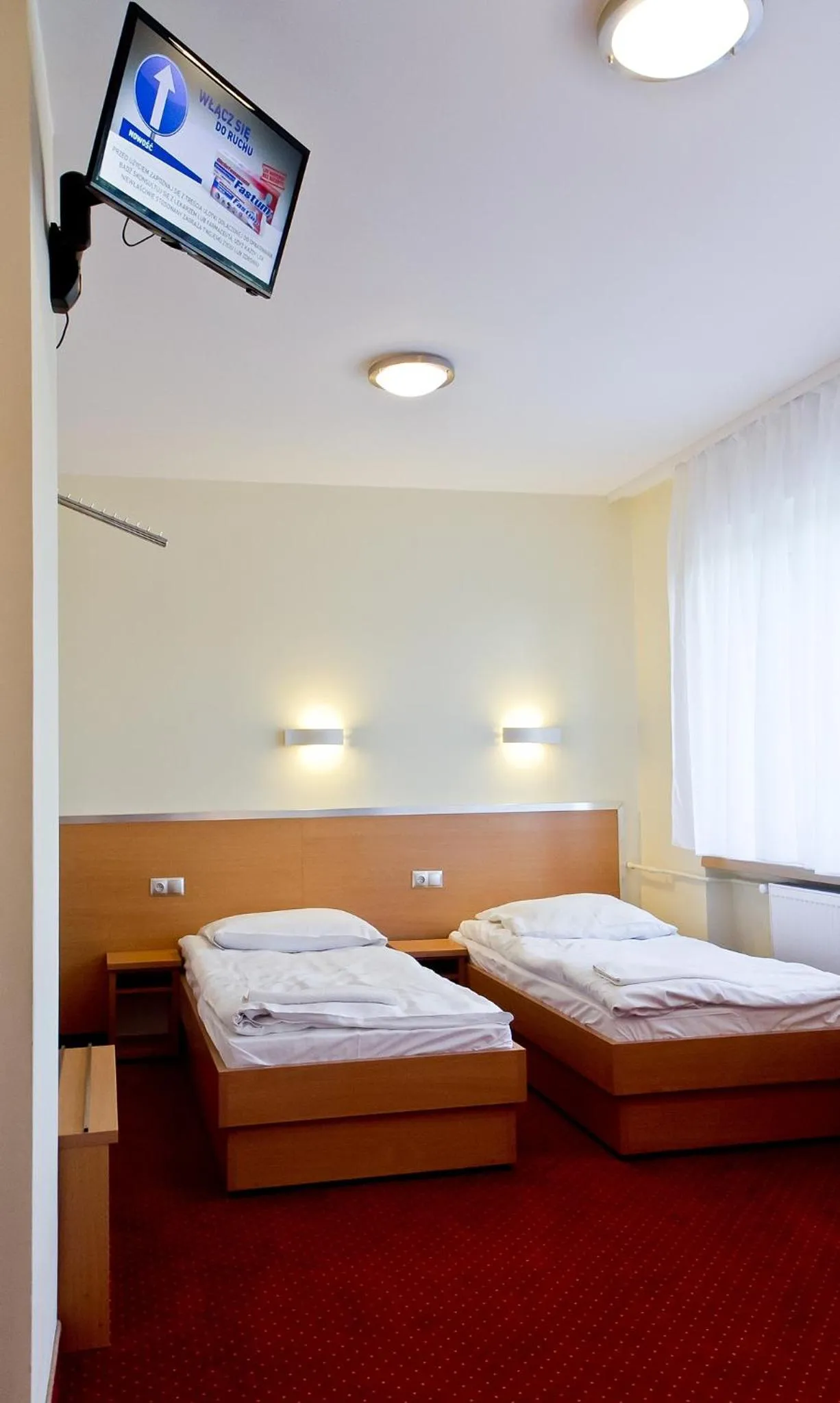 TV and multimedia, Bed in Dom Sportowca Błonie - MOSiR