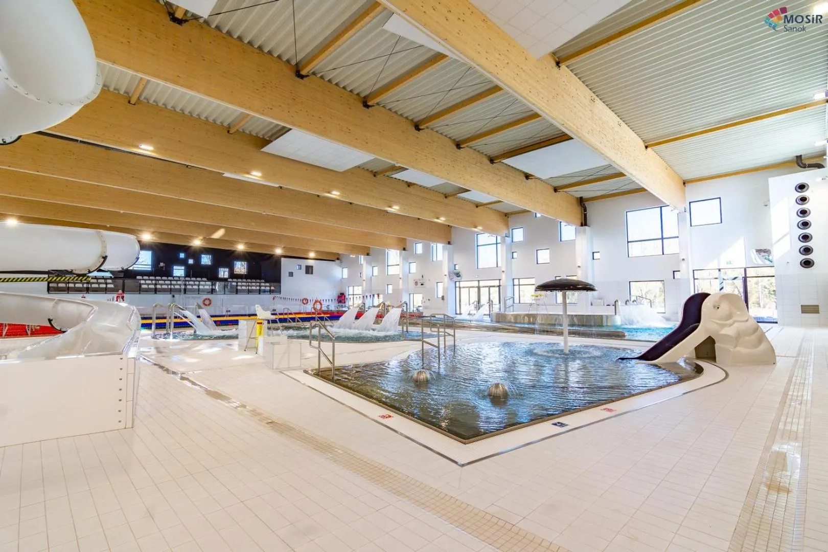 Swimming pool in Dom Sportowca Błonie - MOSiR