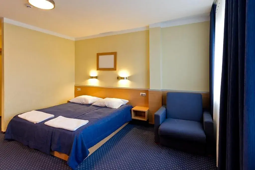 Double Room in Dom Sportowca Błonie - MOSiR Double Room in Dom Sportowca Błonie - MOSiR