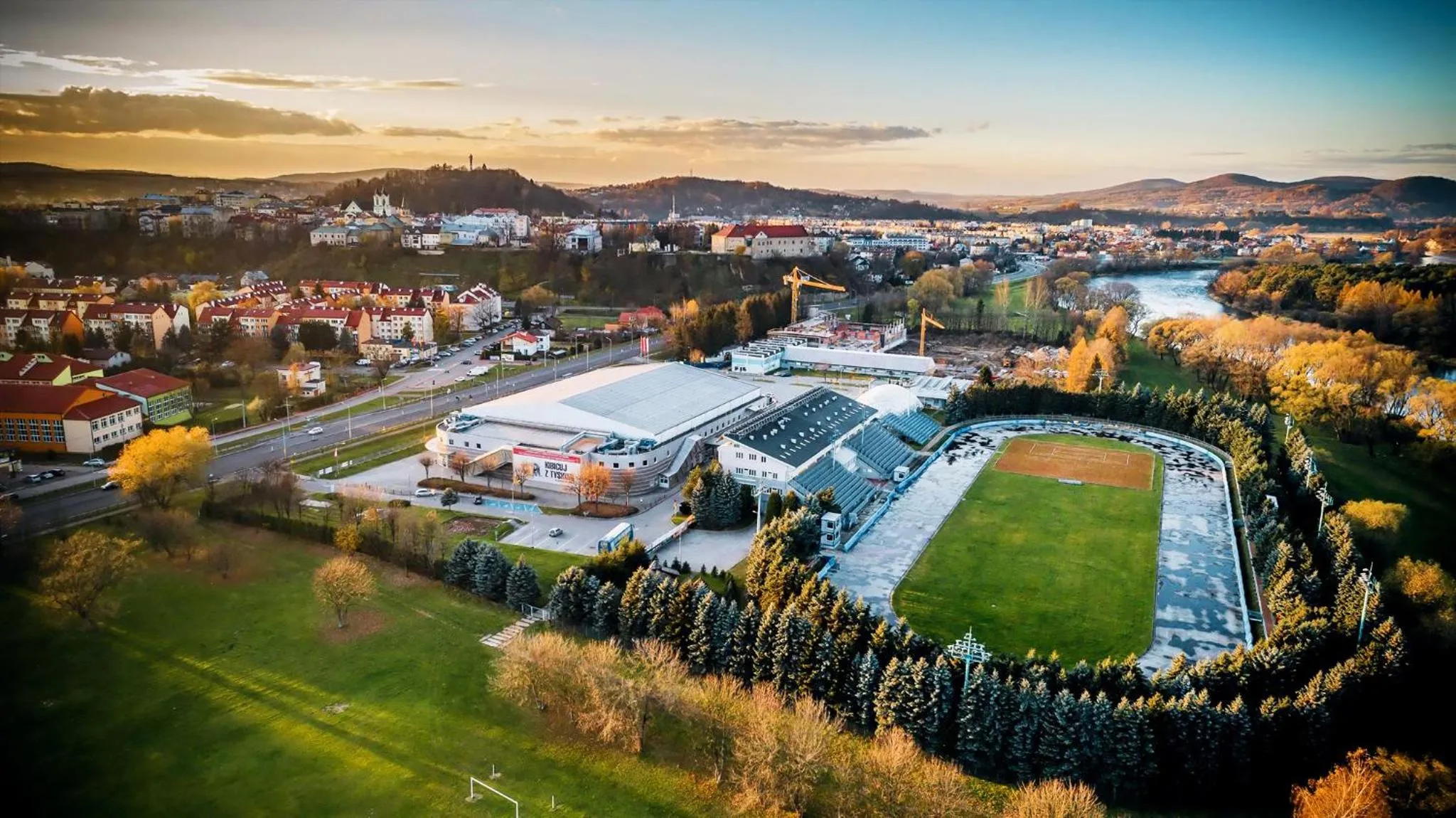 Neighbourhood in Dom Sportowca Błonie - MOSiR