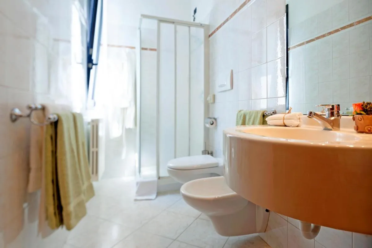 Bathroom in Arosio Hotel