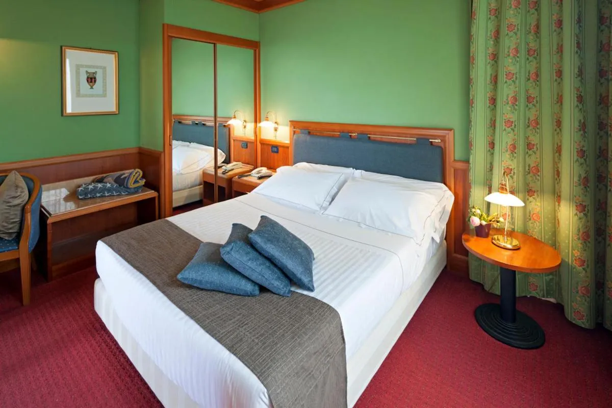 Photo of the whole room, Bed in Arosio Hotel