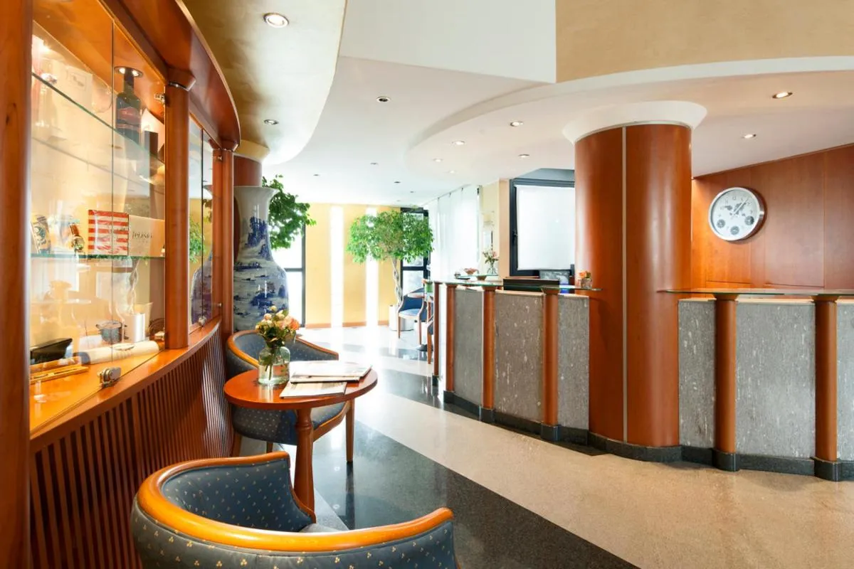 Lobby or reception in Arosio Hotel