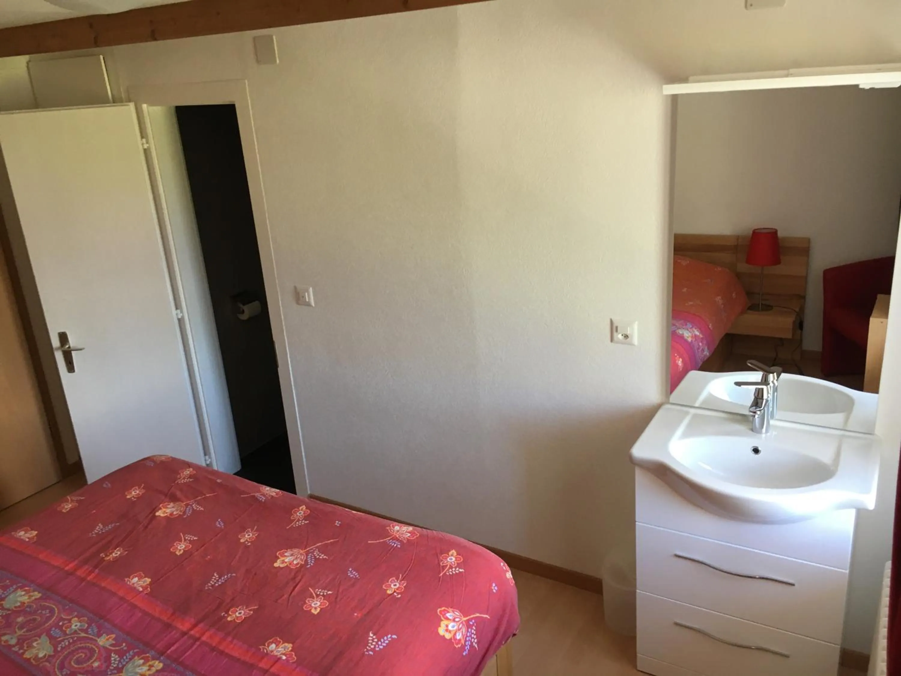 Bed in Hôtel du Gd-St-Bernard