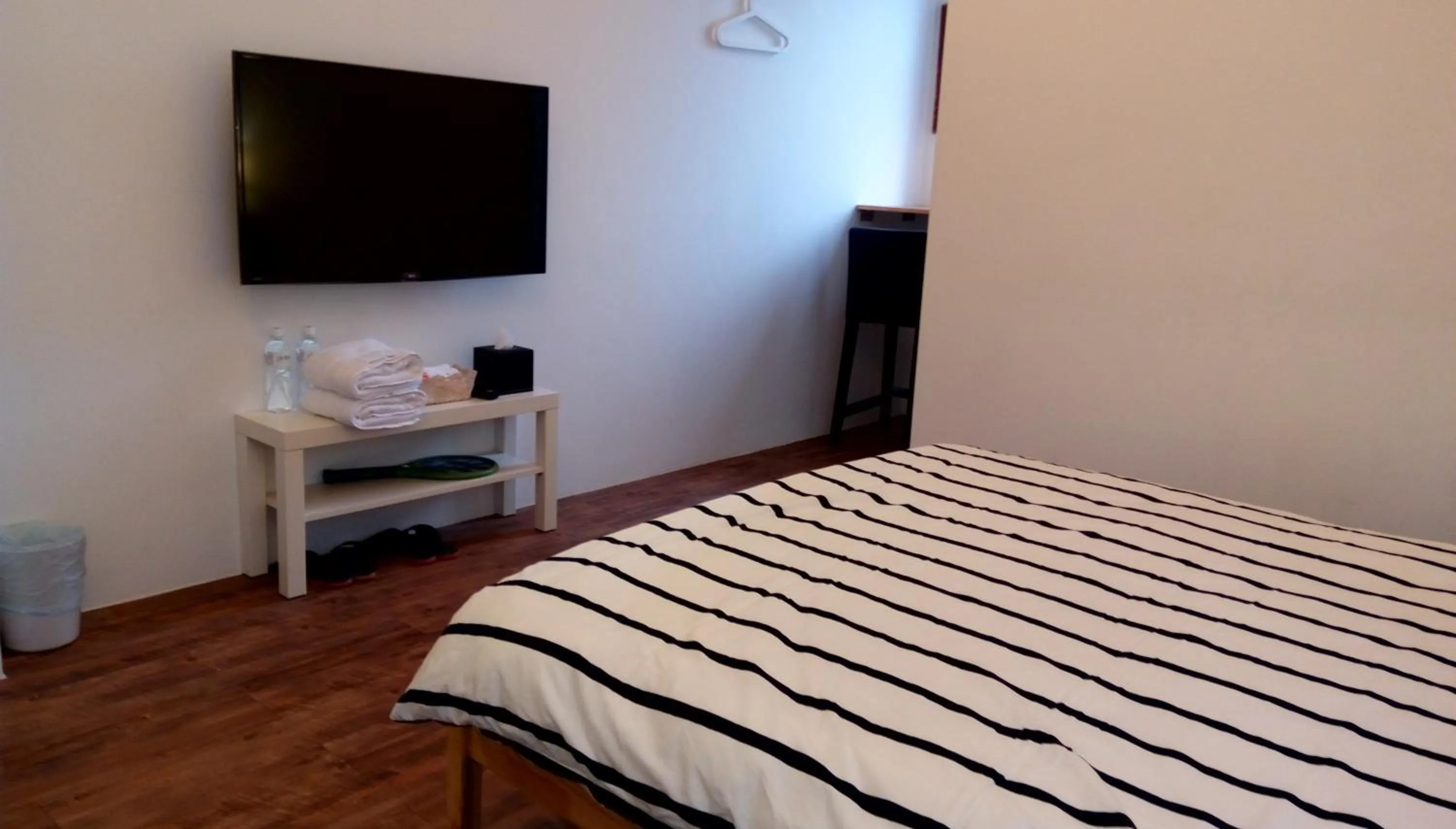 Bed in 5963 Turn Right B&B