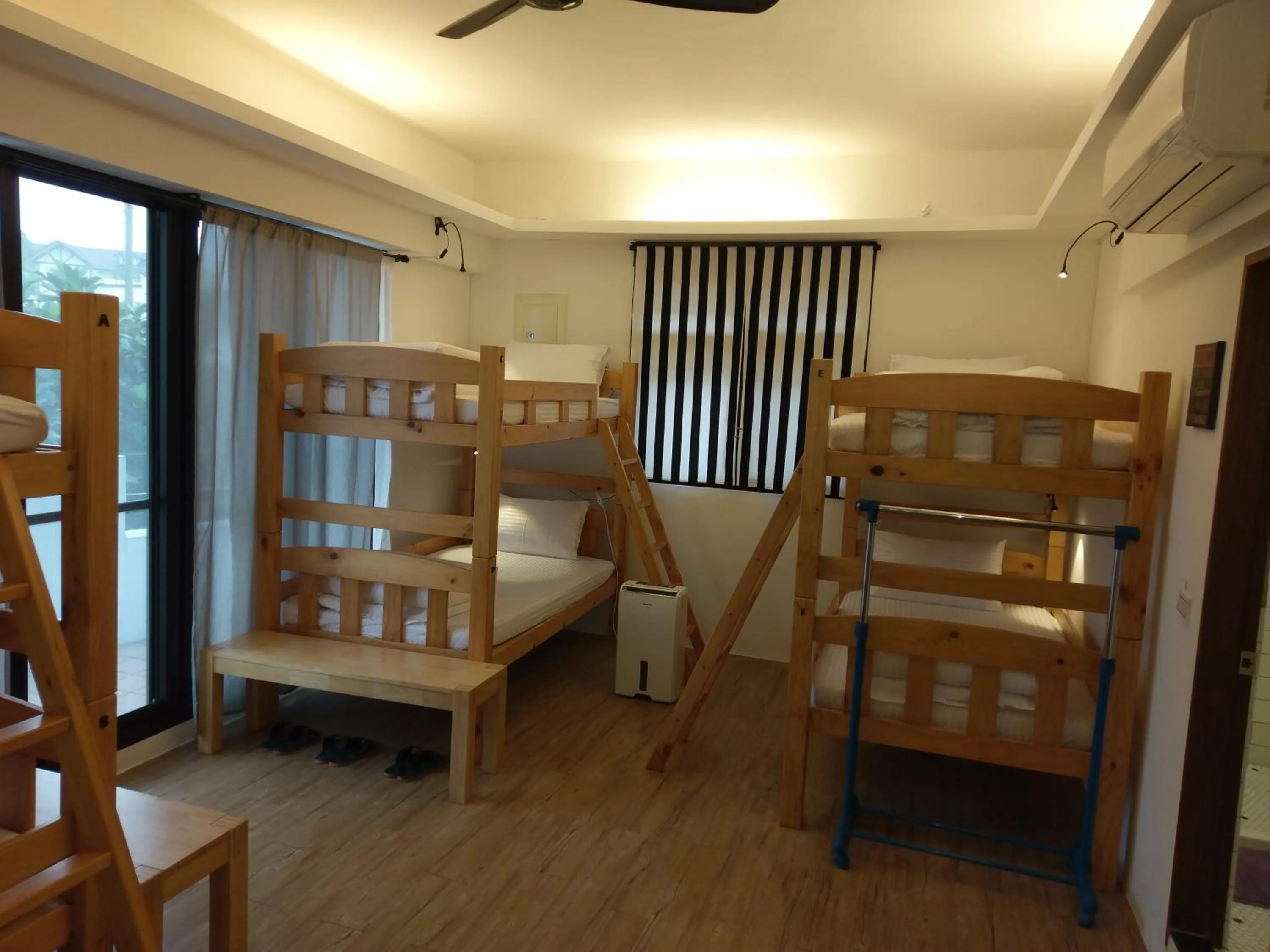Bed in 5963 Turn Right B&B