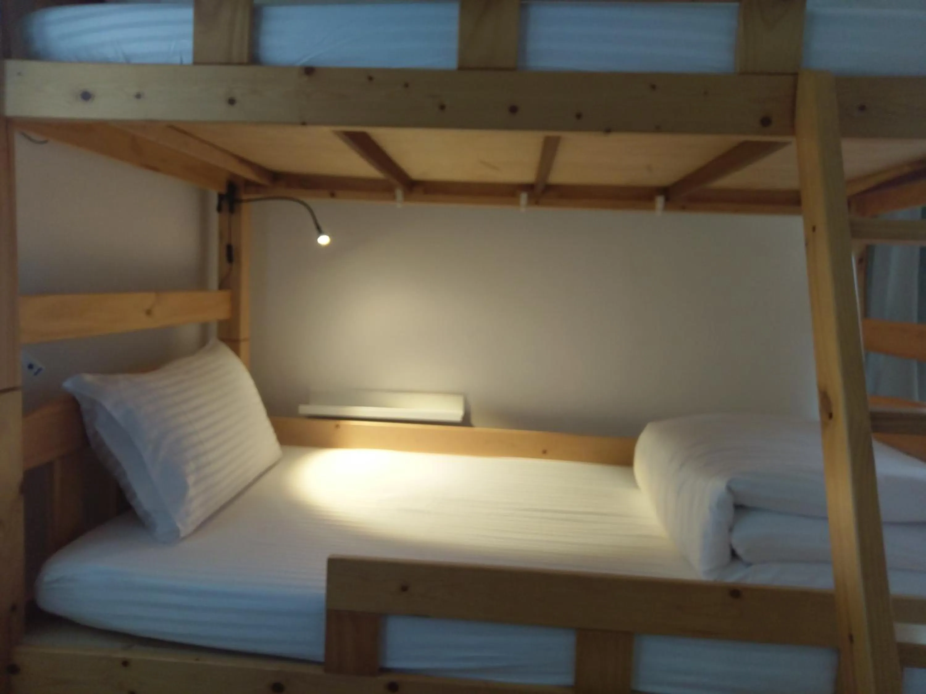 Bed in 5963 Turn Right B&B