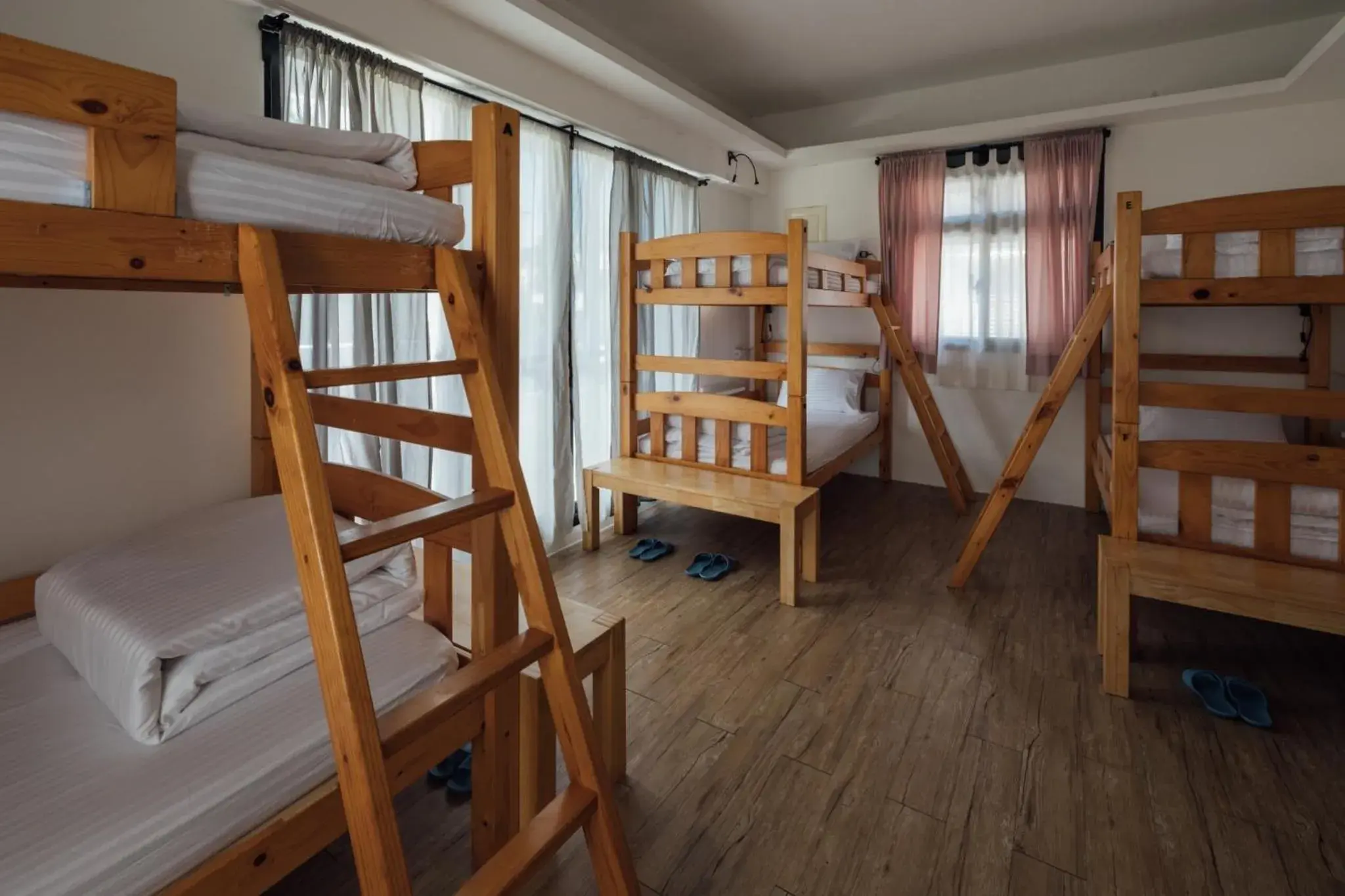 Bed in 6-Bed Female Dormitory Room in 5963 Turn Right B&B Bed in 6-Bed Female Dormitory Room in 5963 Turn Right B&B
