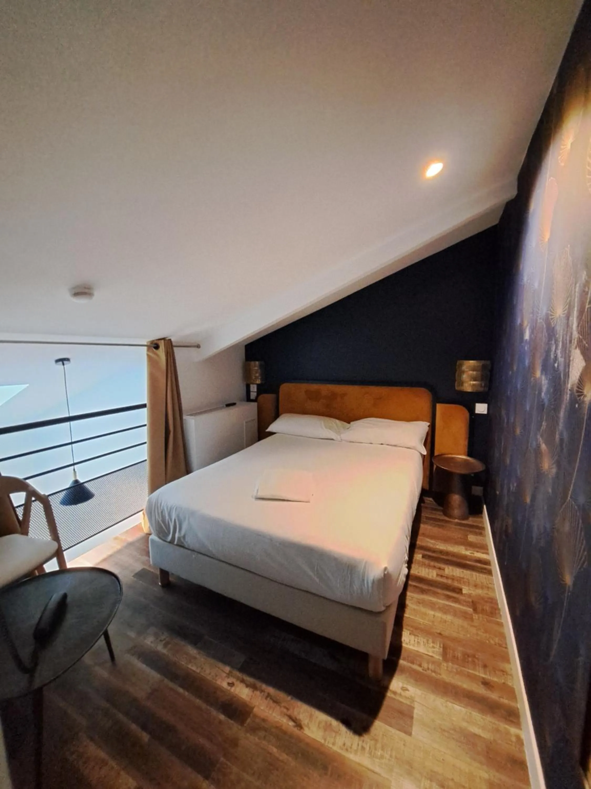 Bed in District Nation