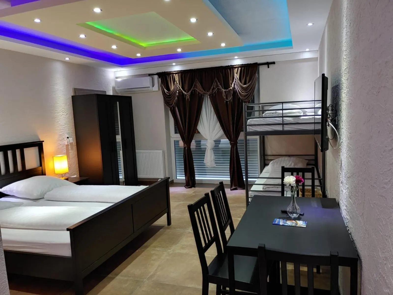 Bed in Hotel Babylon am Europa-Park