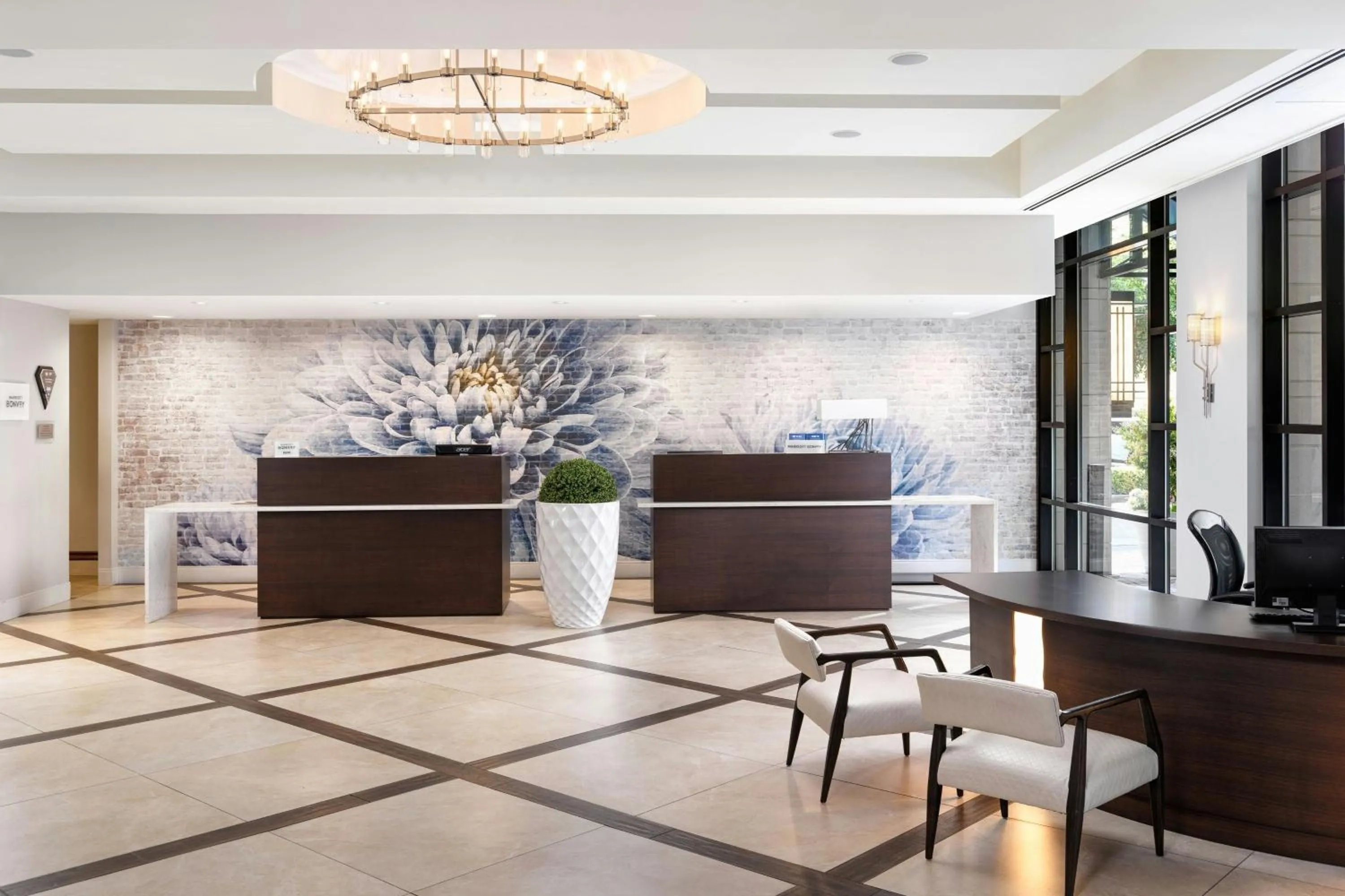 Lobby or reception in Victoria Marriott Inner Harbour