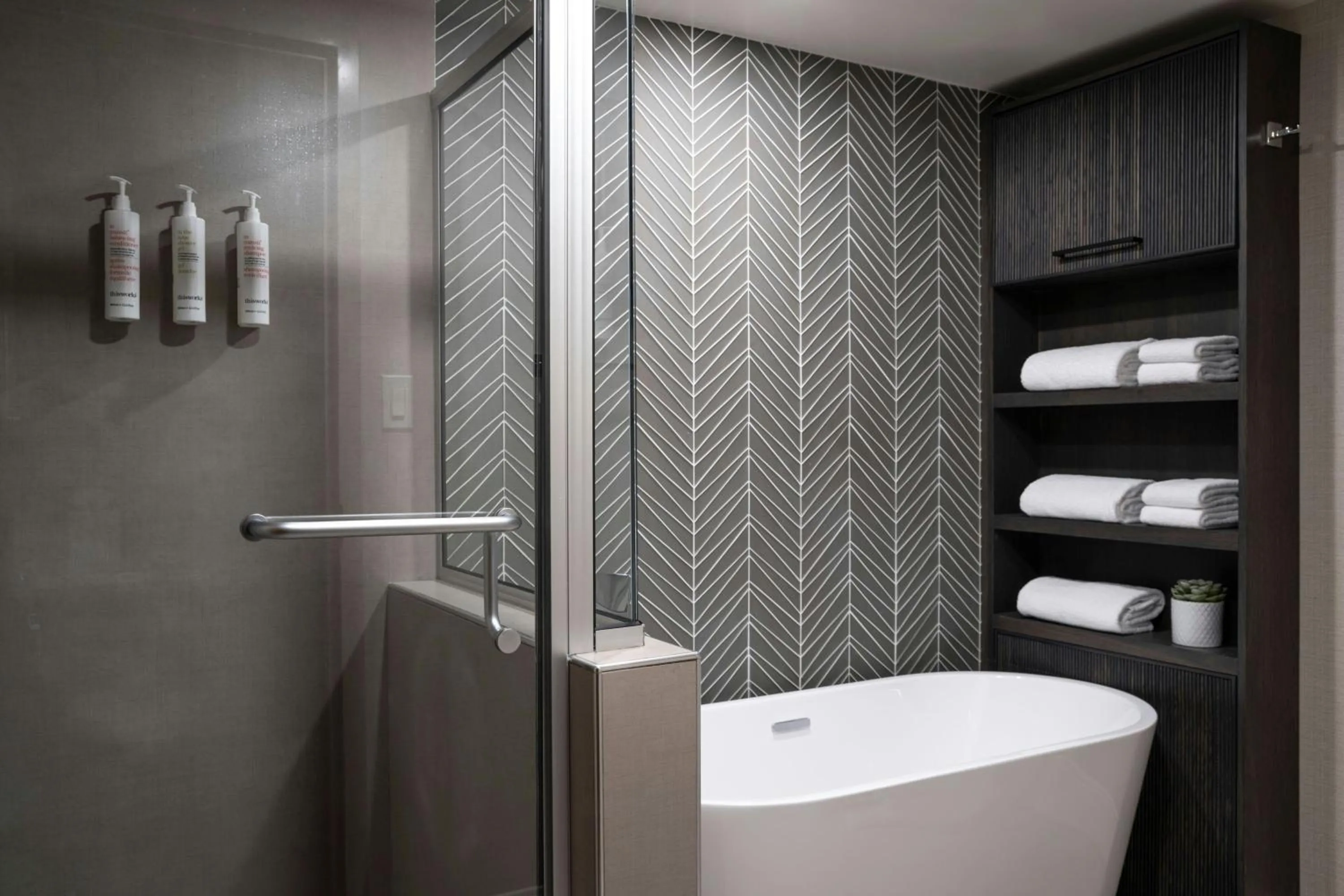 Bathroom in Victoria Marriott Inner Harbour