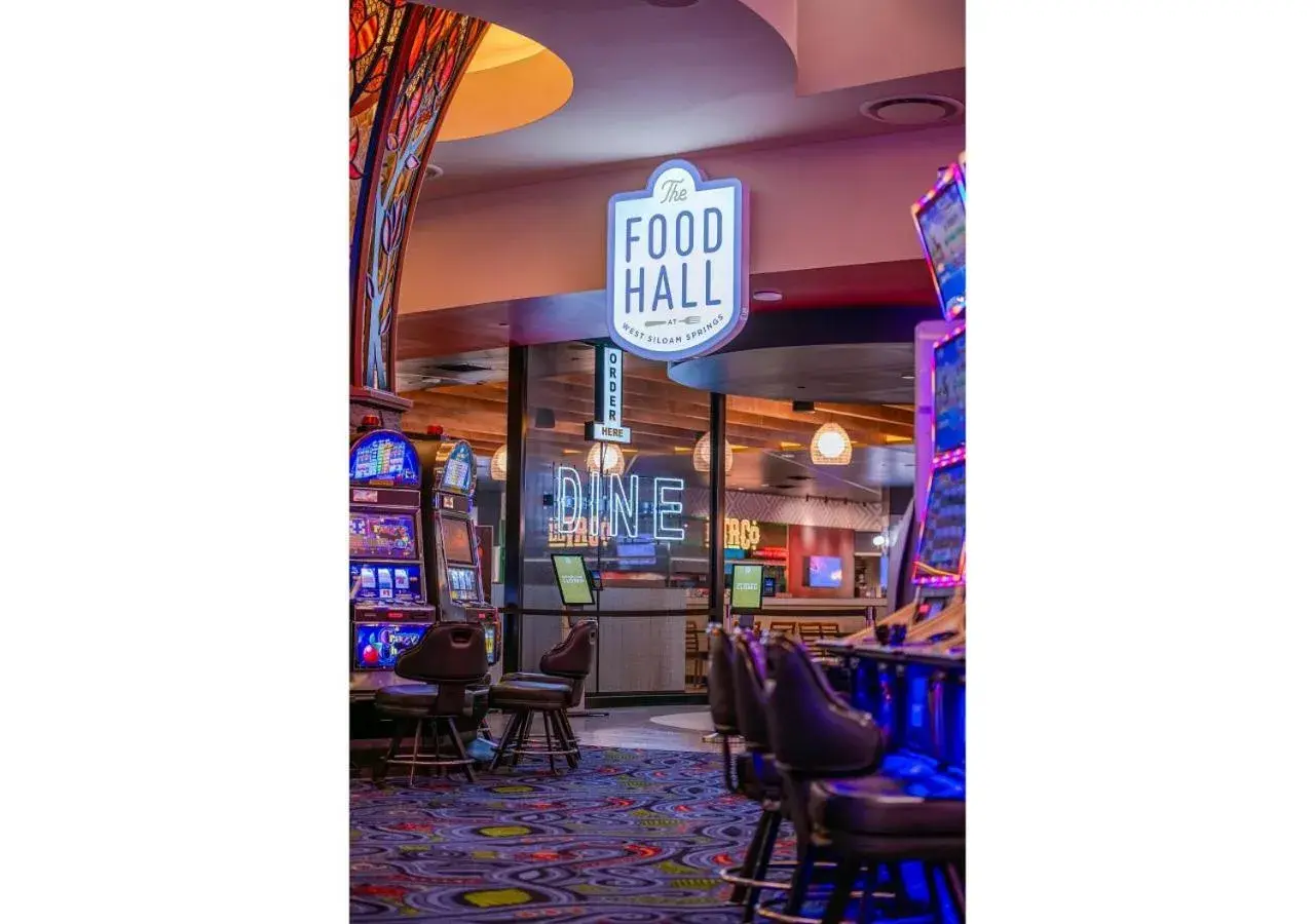 Restaurant/places to eat in Cherokee Casino West Siloam Springs Resort Restaurant/places to eat in Cherokee Casino West Siloam Springs Resort