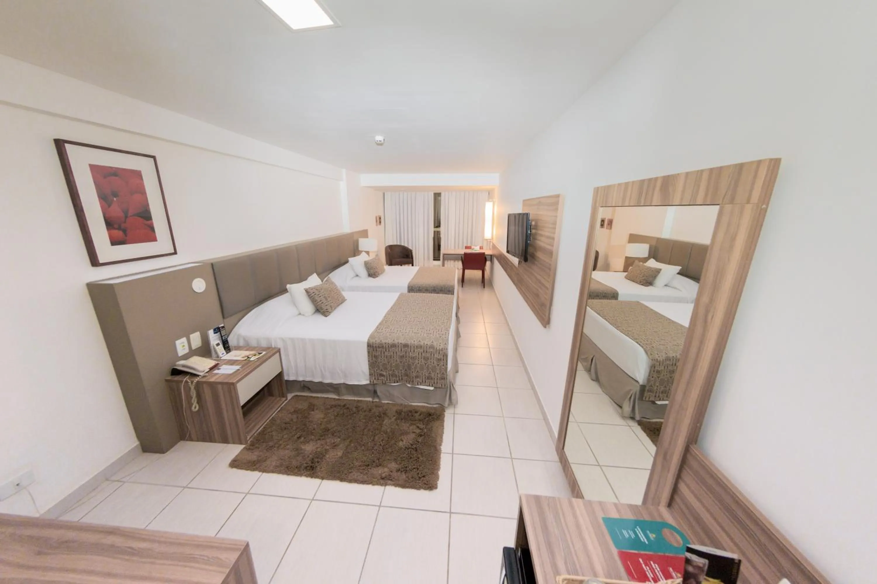 Photo of the whole room, Bed in Flat Beach Class Executive