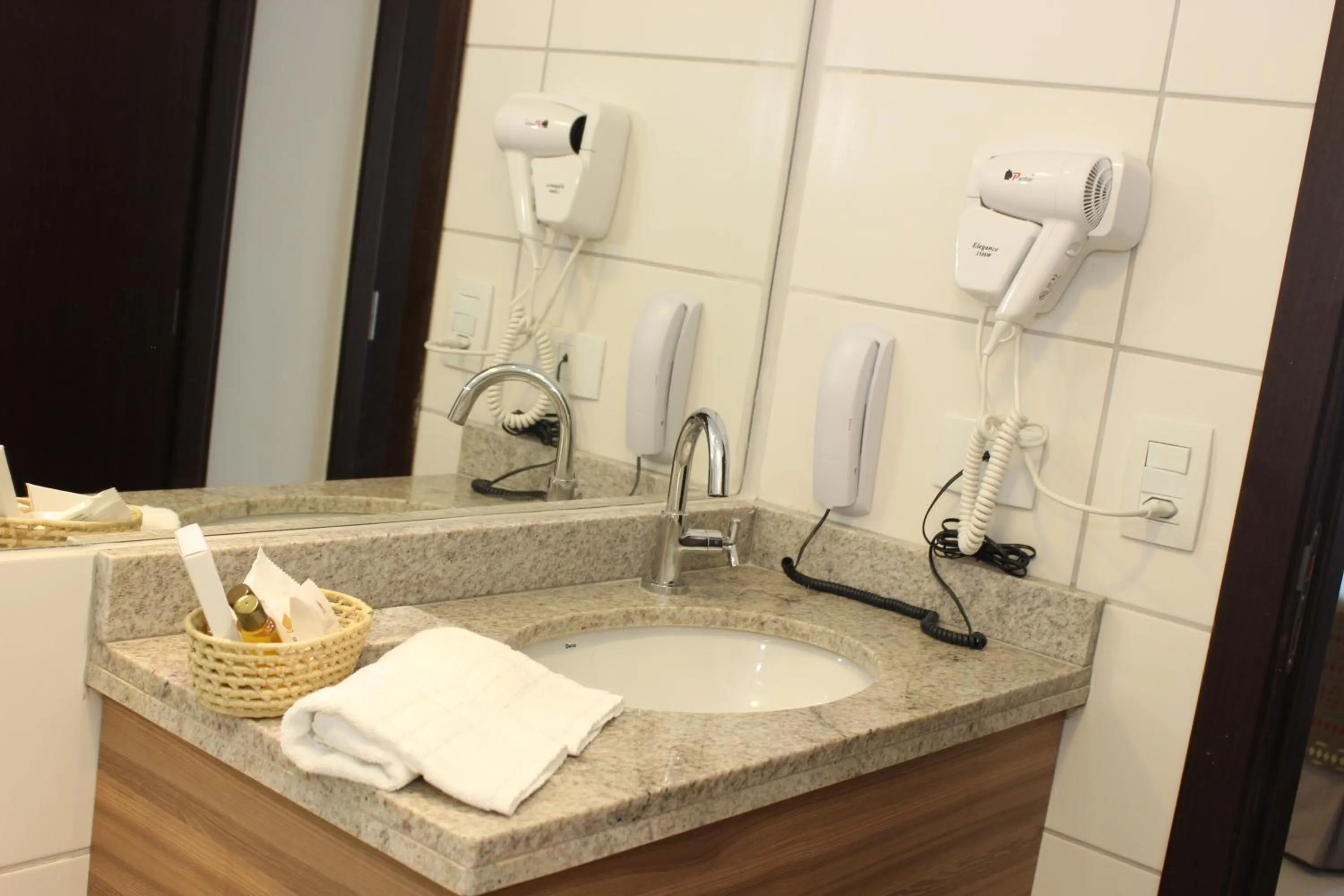 Flat Beach Class Executive