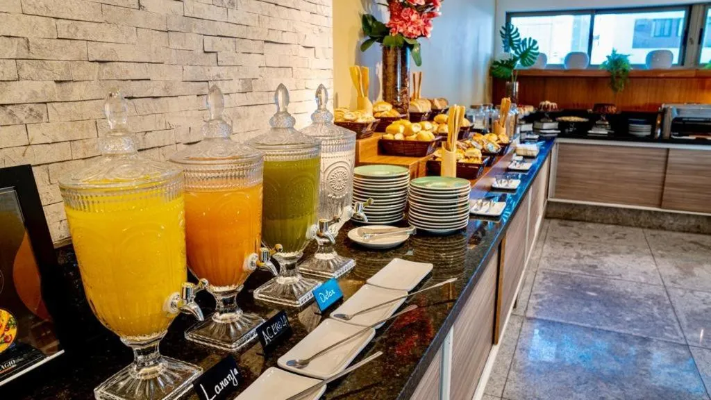 Restaurant/places to eat in Flat Beach Class Executive