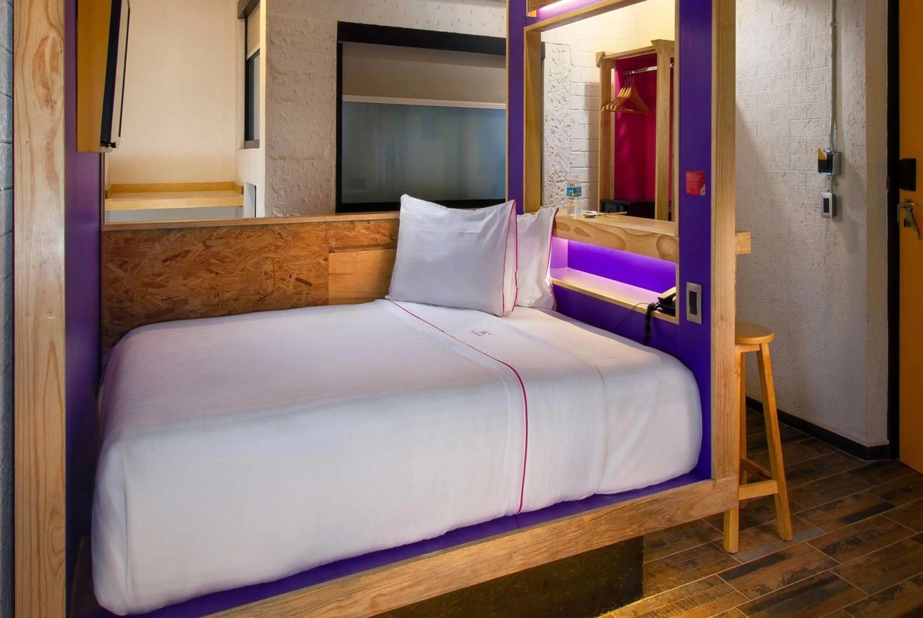 Photo of the whole room, Bed in Hotel MX mas roma CDMX, Trademark Collection by Wyndham