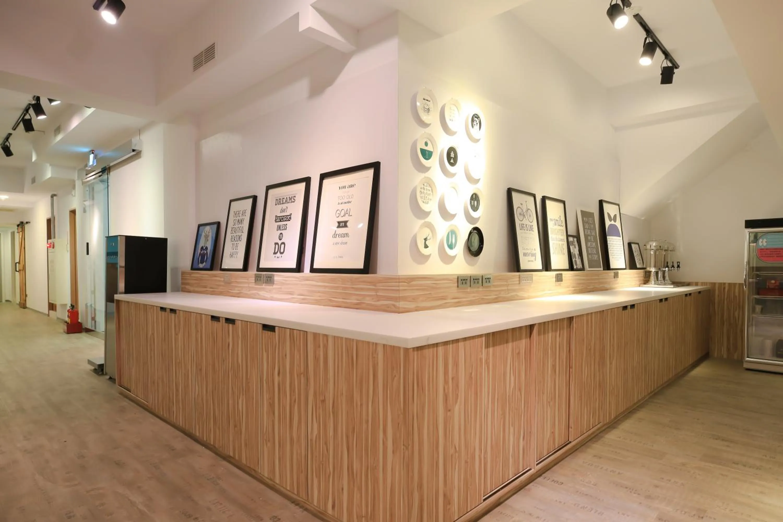 Lobby or reception in Flyinn Hostel