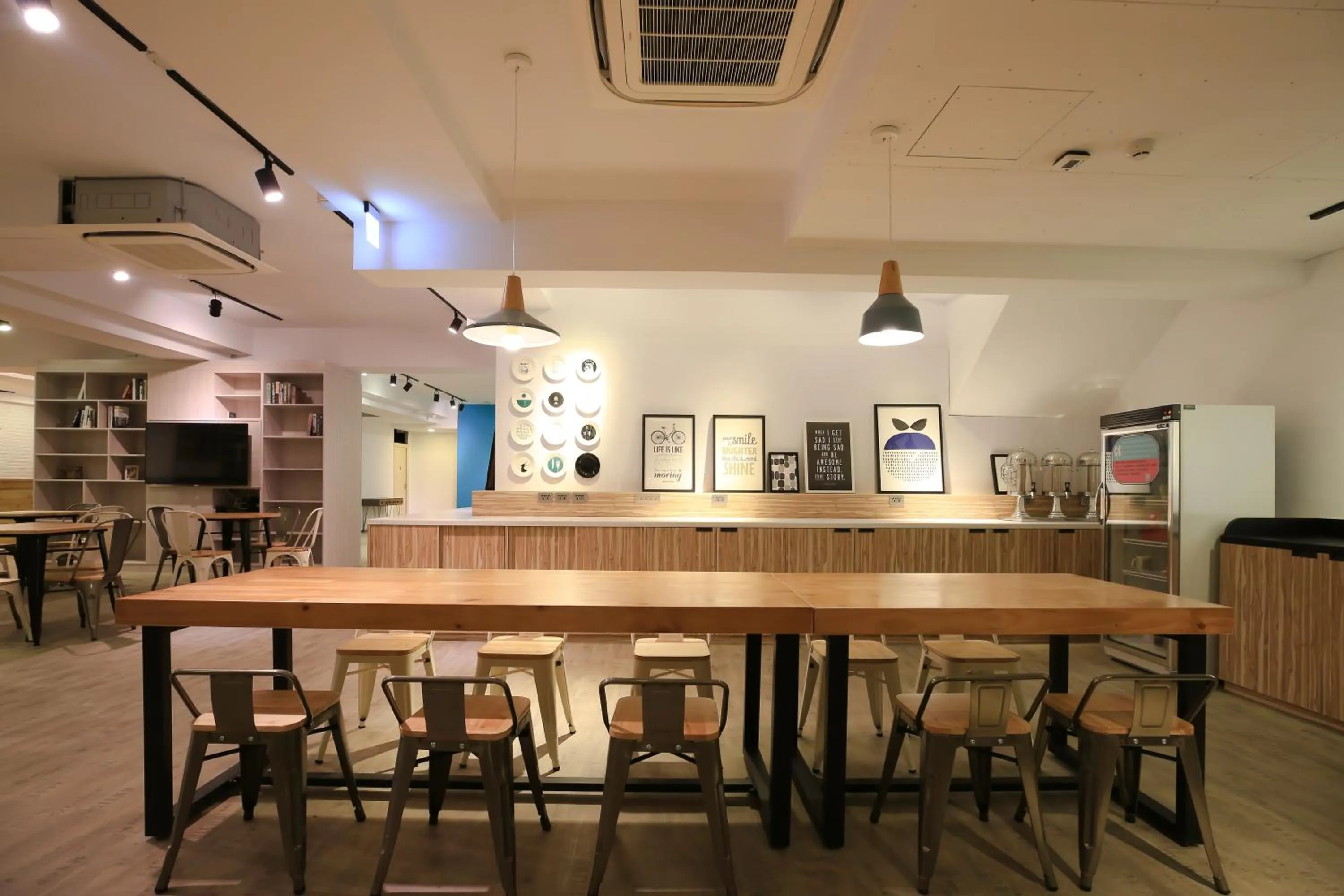 Lobby or reception in Flyinn Hostel