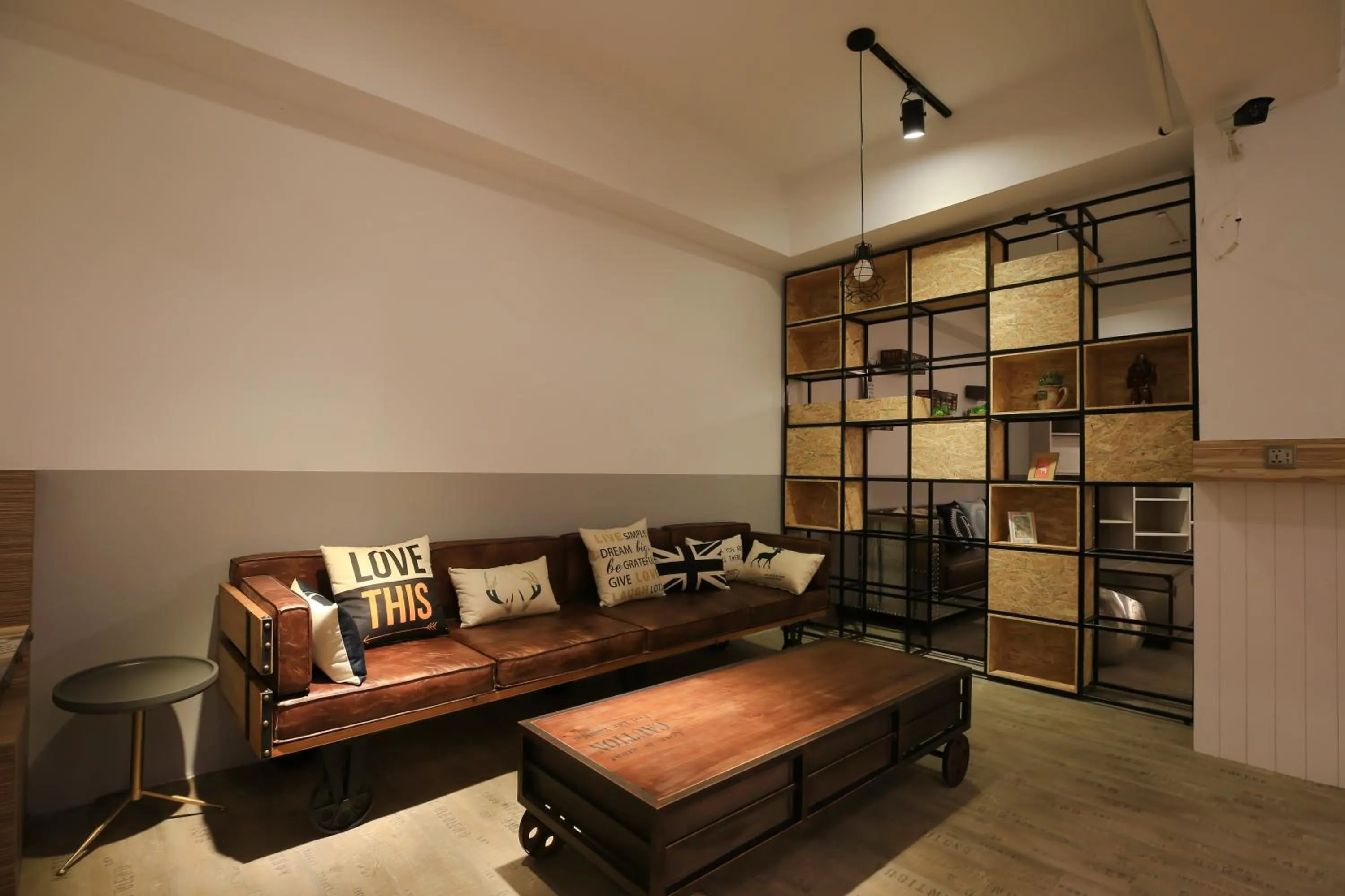 Lobby or reception in Flyinn Hostel