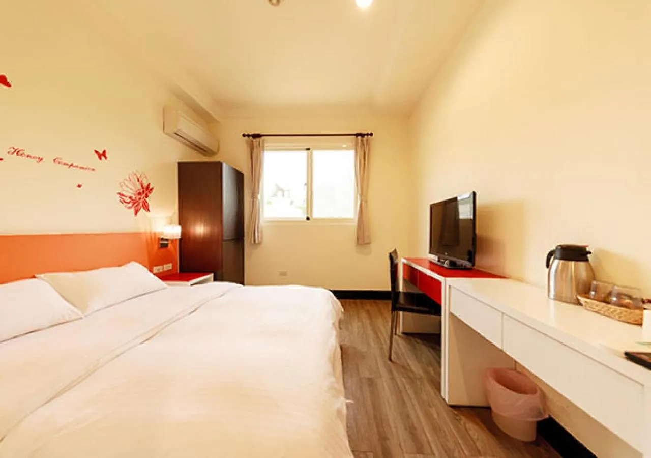 Bed in Backpacker B&B