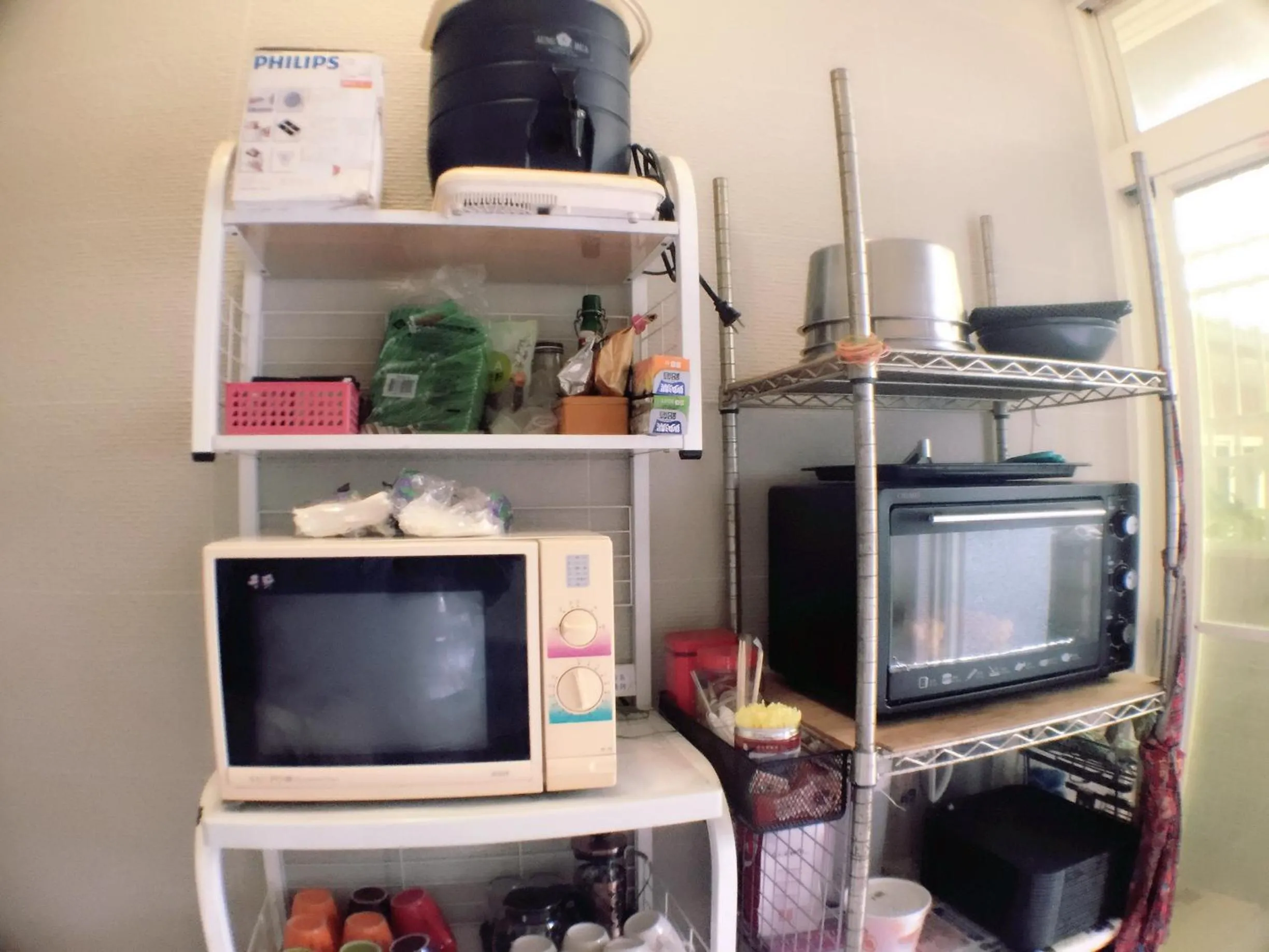 Coffee/tea facilities in Backpacker B&B