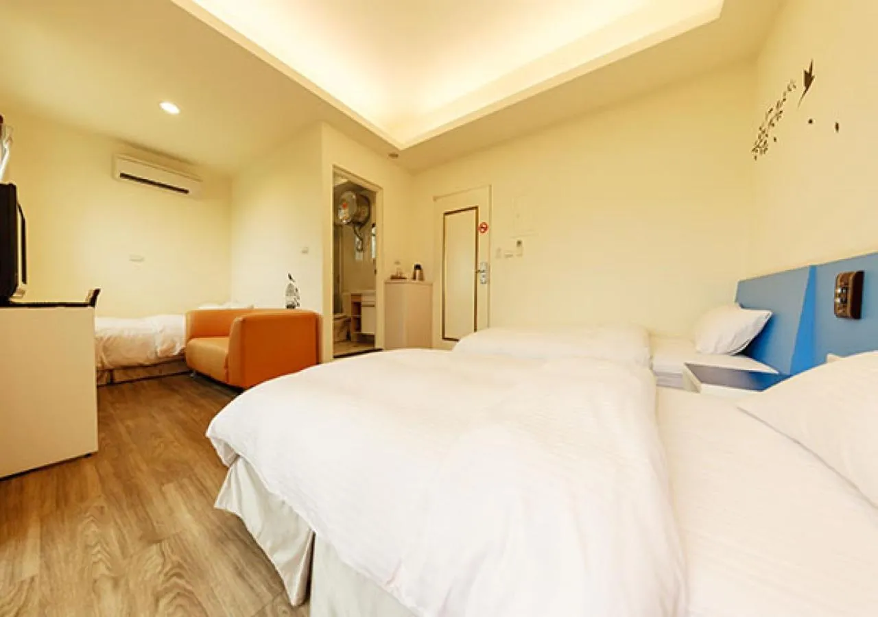 Bed in Backpacker B&B