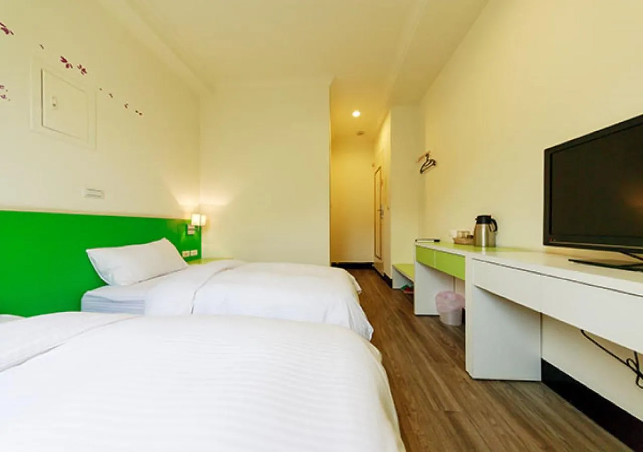 Photo of the whole room, Bed in Backpacker B&B