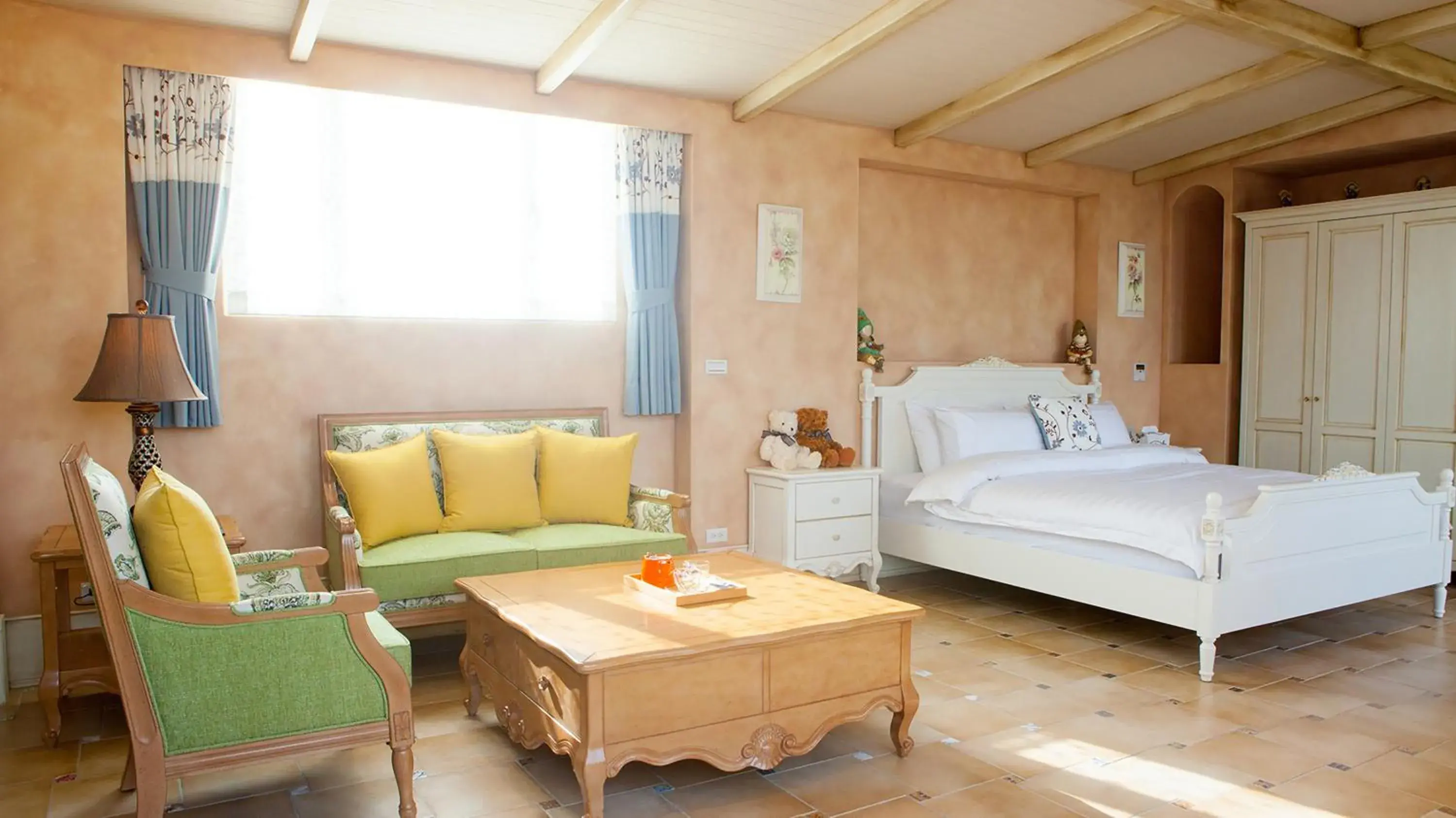 Double Room with Lake View in You Yueh Double Room with Lake View in You Yueh