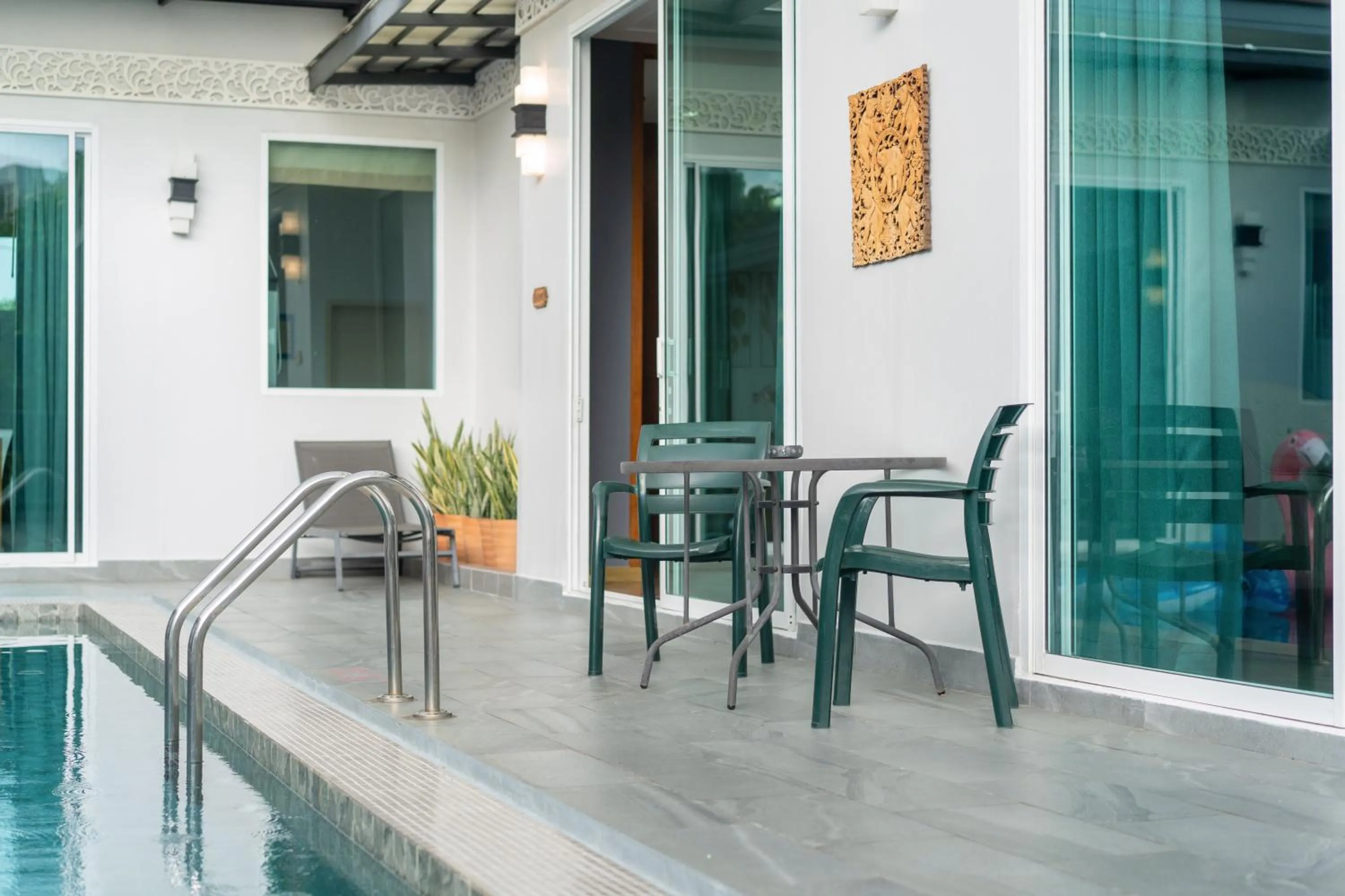Swimming pool in Phuket La Siesta Pool Villas & Pool Access Rooms