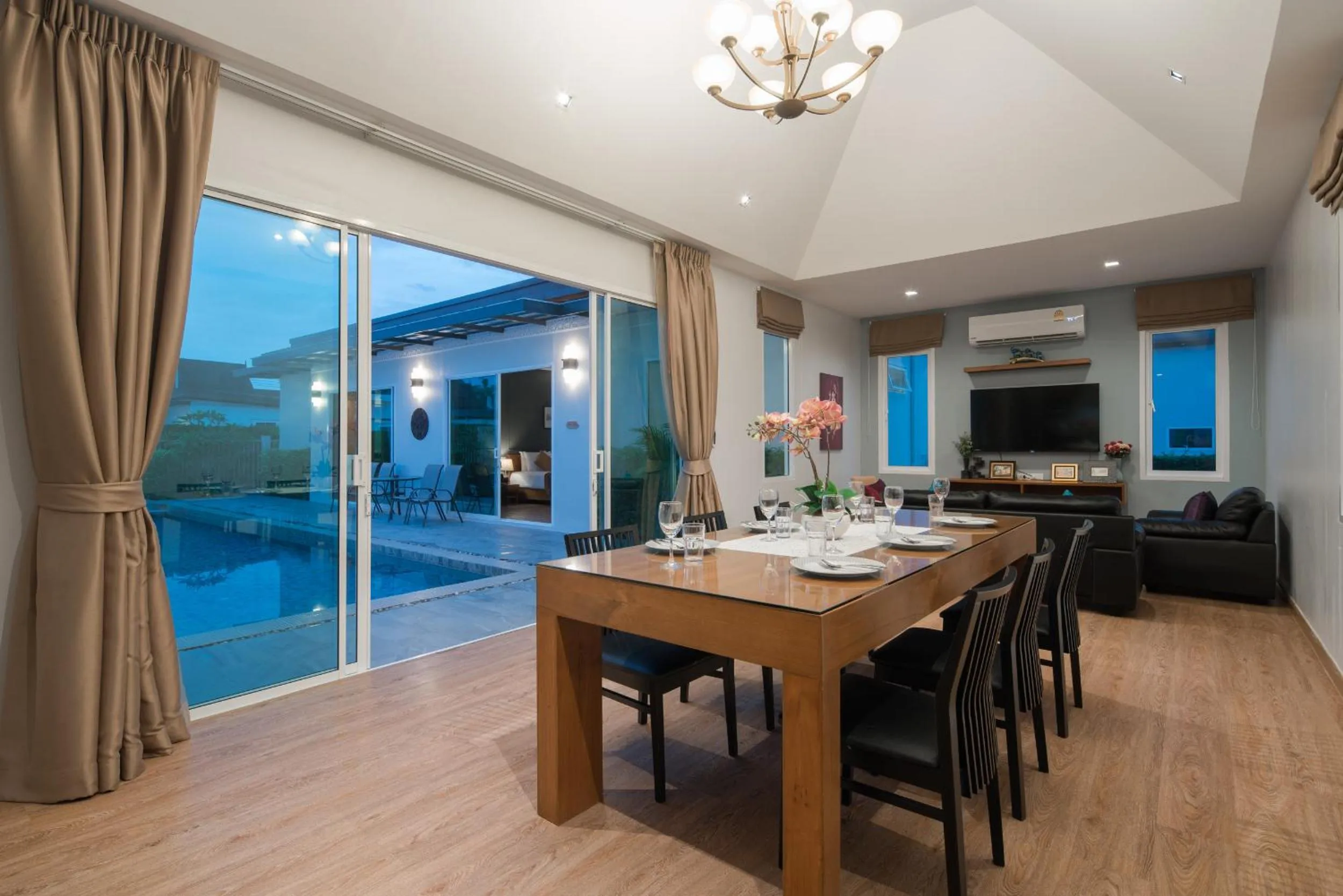 Dining area in The Orchid Villa