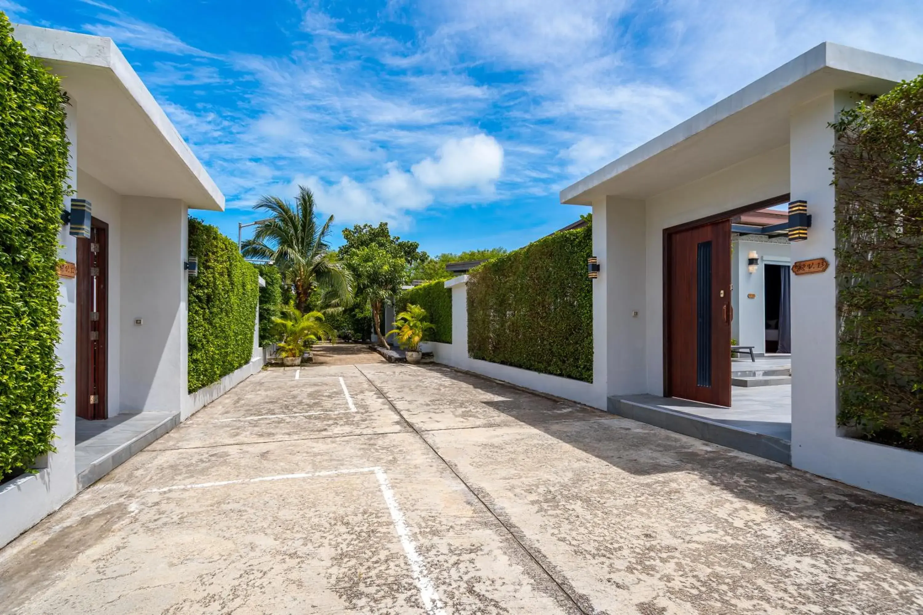 Facade/entrance in Phuket La Siesta Pool Villas & Pool Access Rooms Facade/entrance in Phuket La Siesta Pool Villas & Pool Access Rooms
