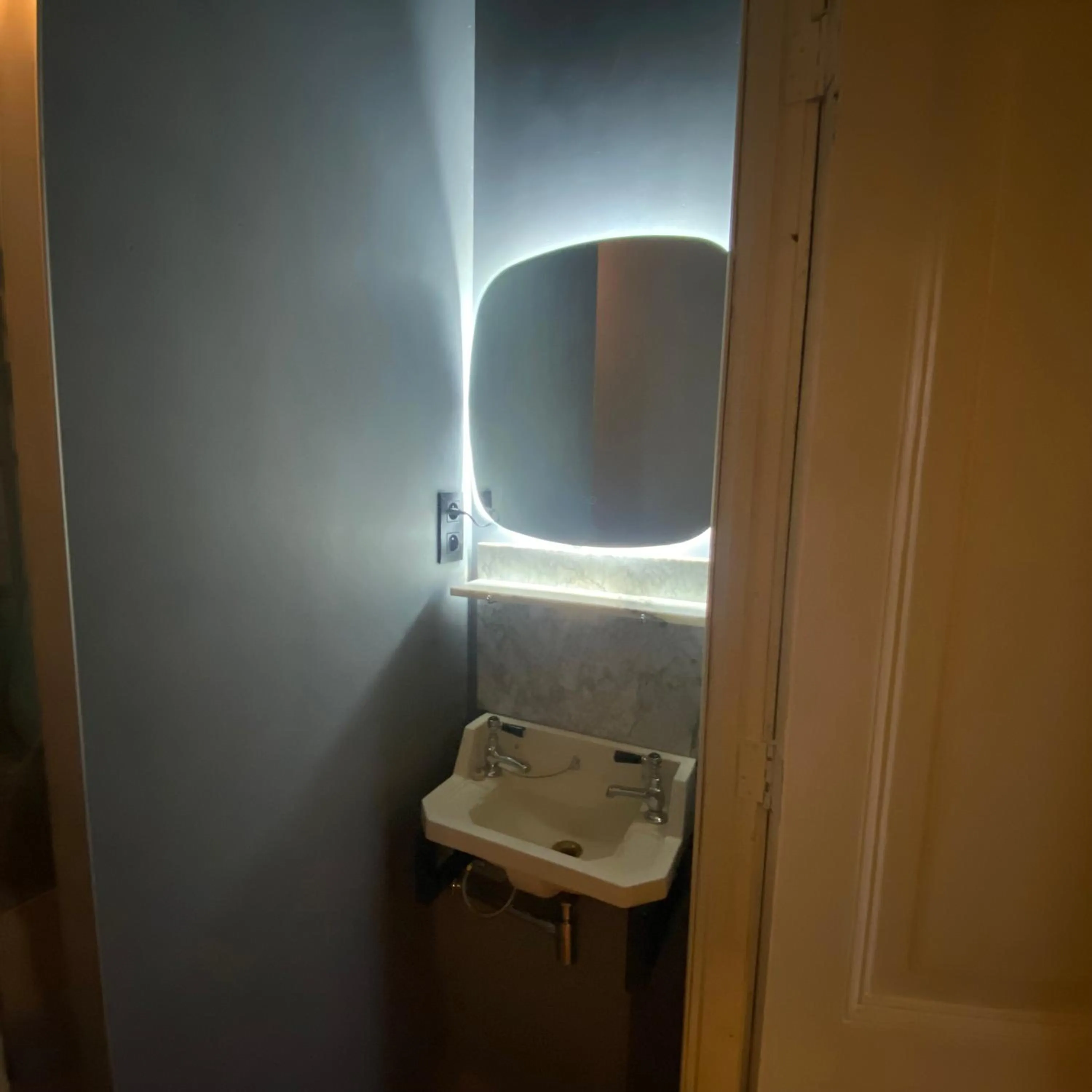 Bathroom in Lunatree