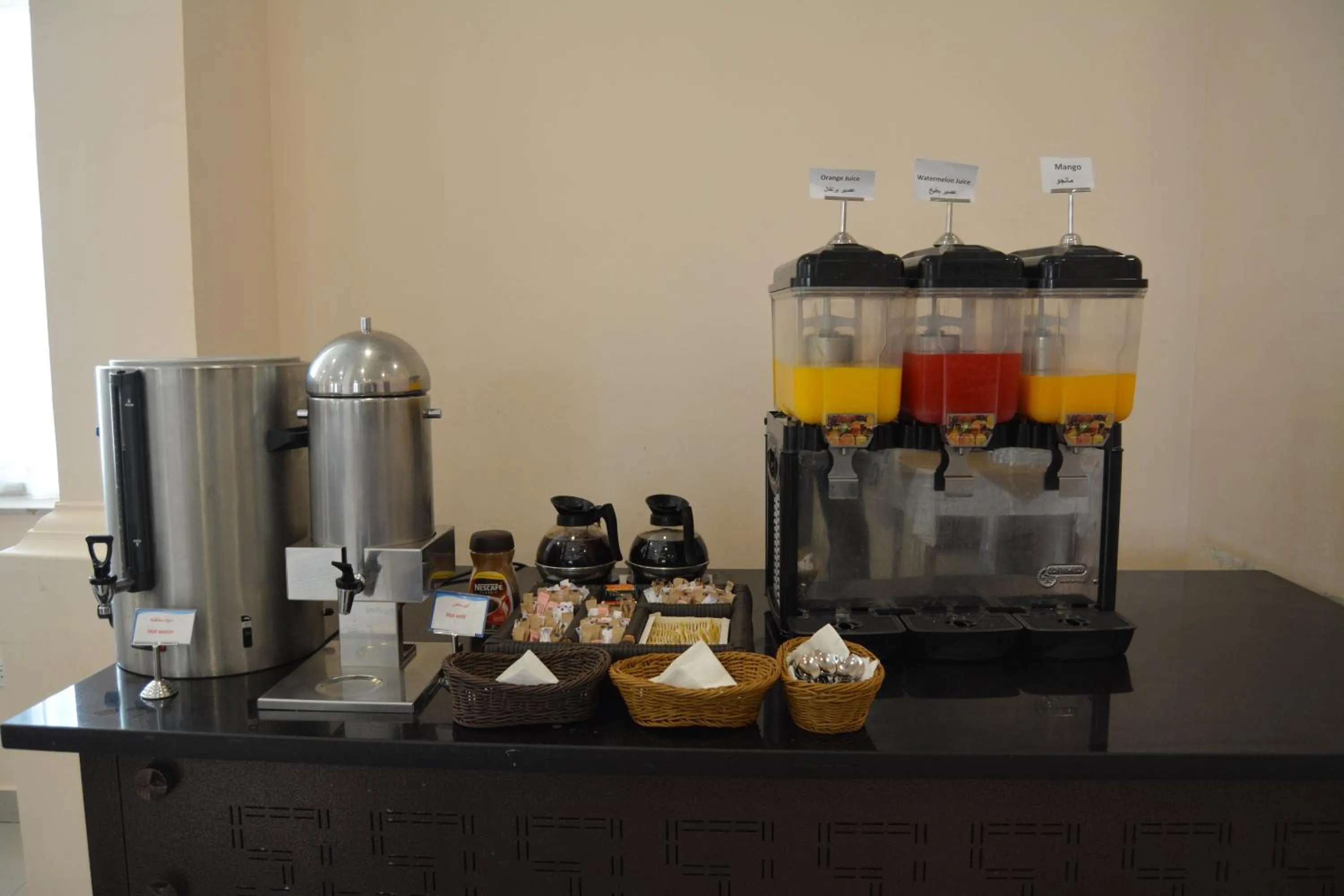 Restaurant/places to eat in The Guard Hotel