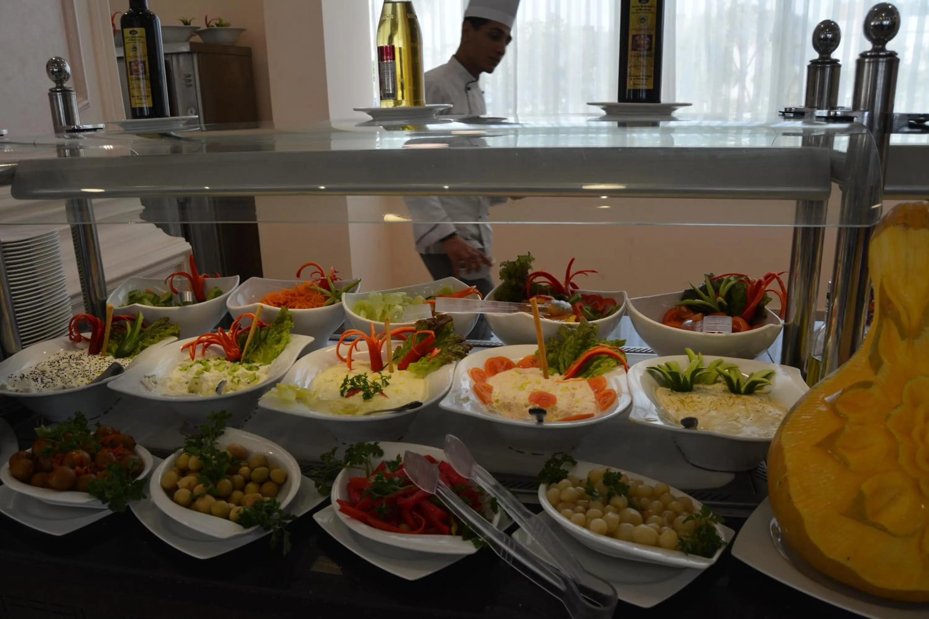 Restaurant/places to eat in The Guard Hotel