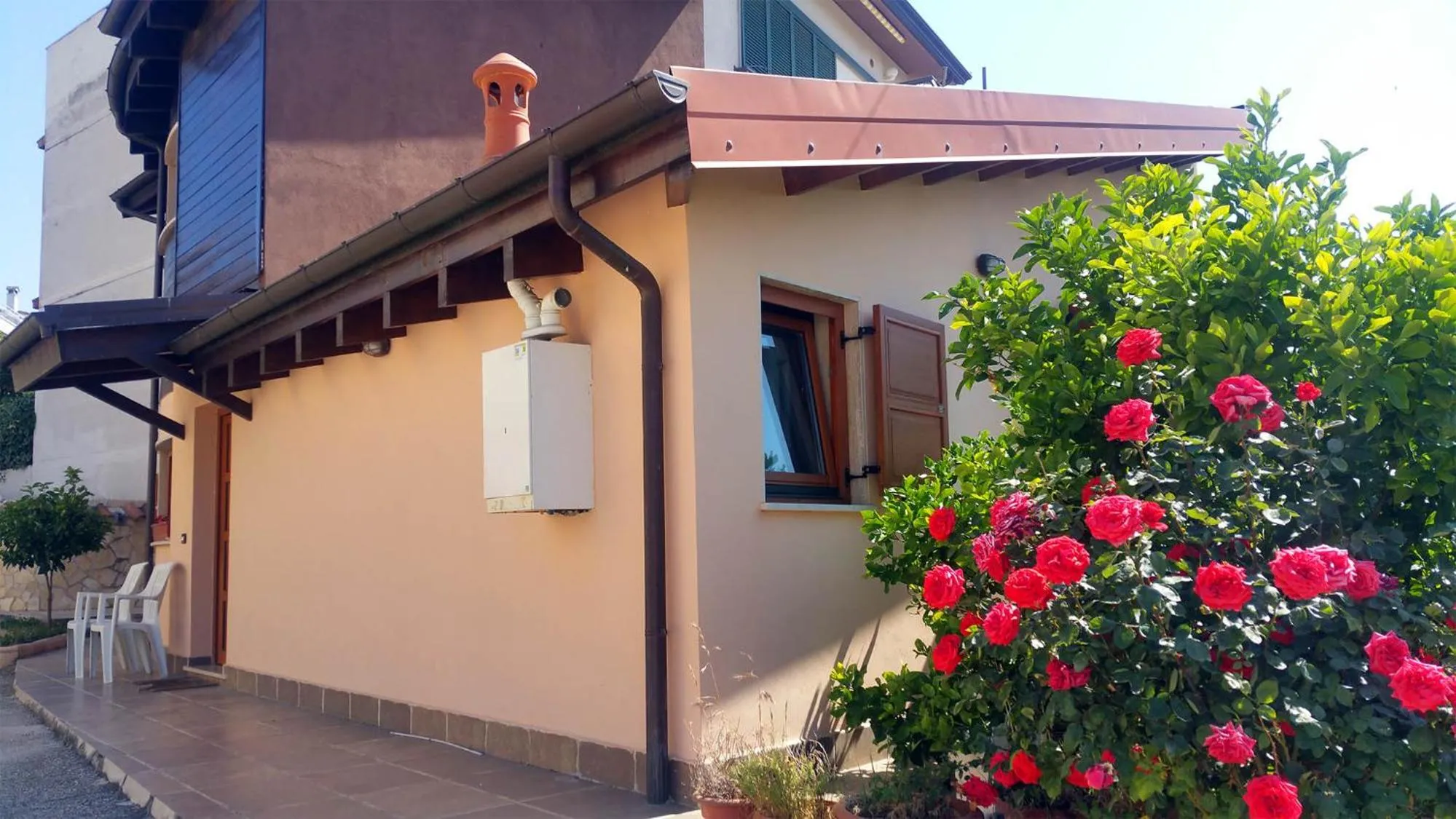 Facade/entrance in B&B1913