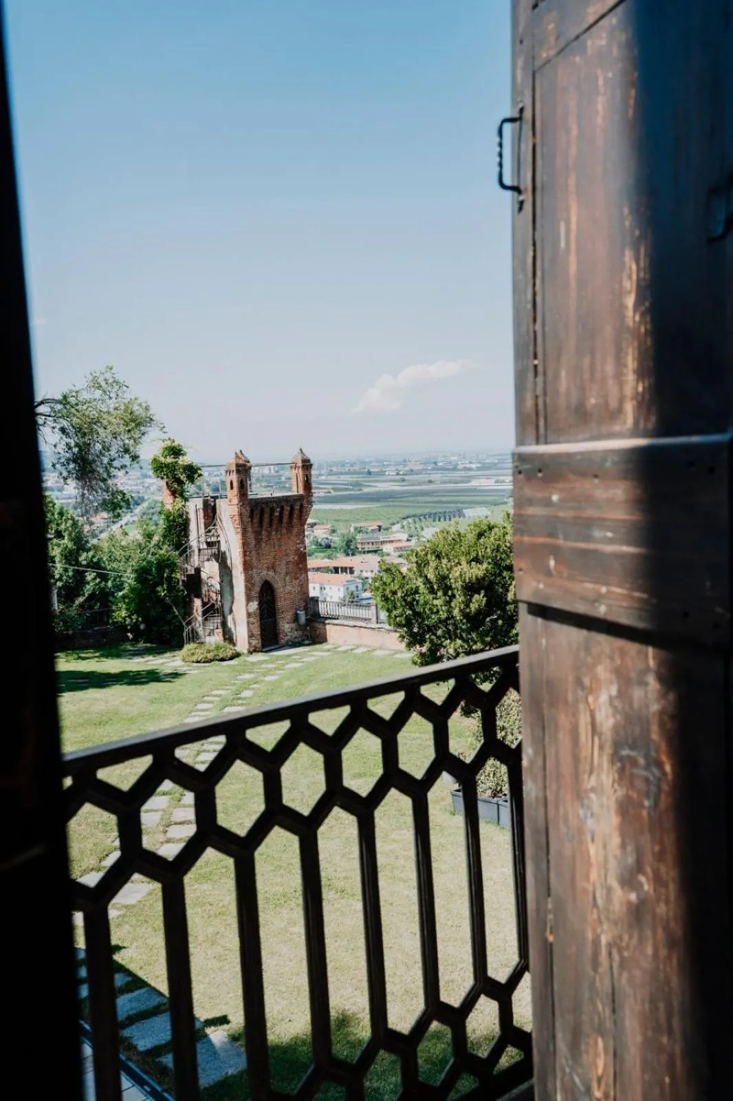 Garden view in Castello Rosso