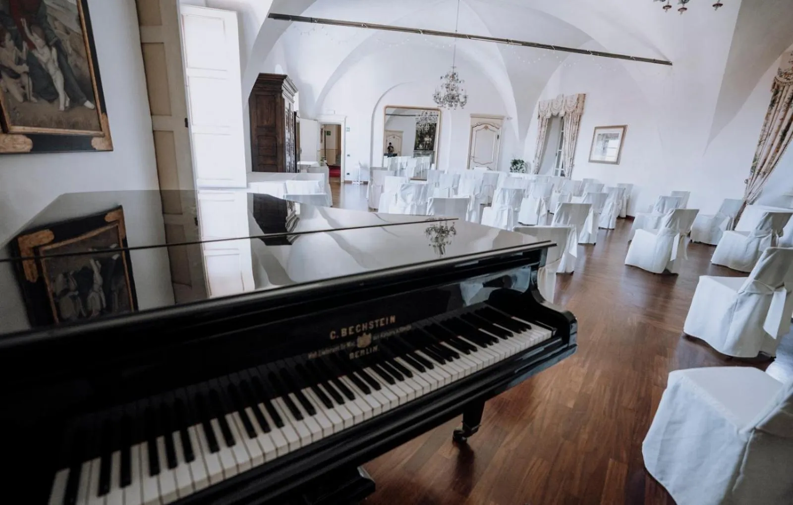 Lounge or bar in Castello Rosso