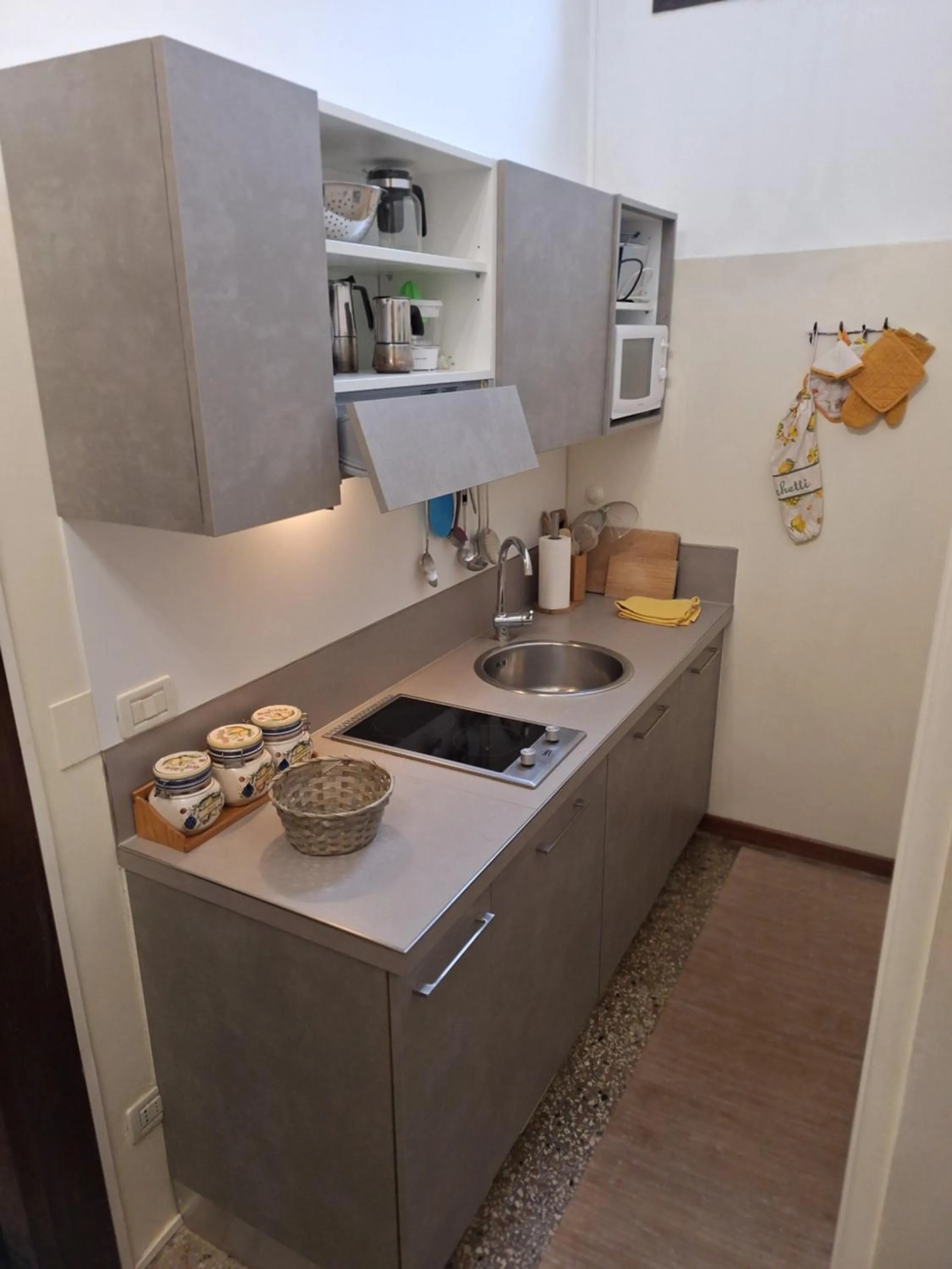 Kitchen or kitchenette in Appartamenti inside Palazzo Foscarini