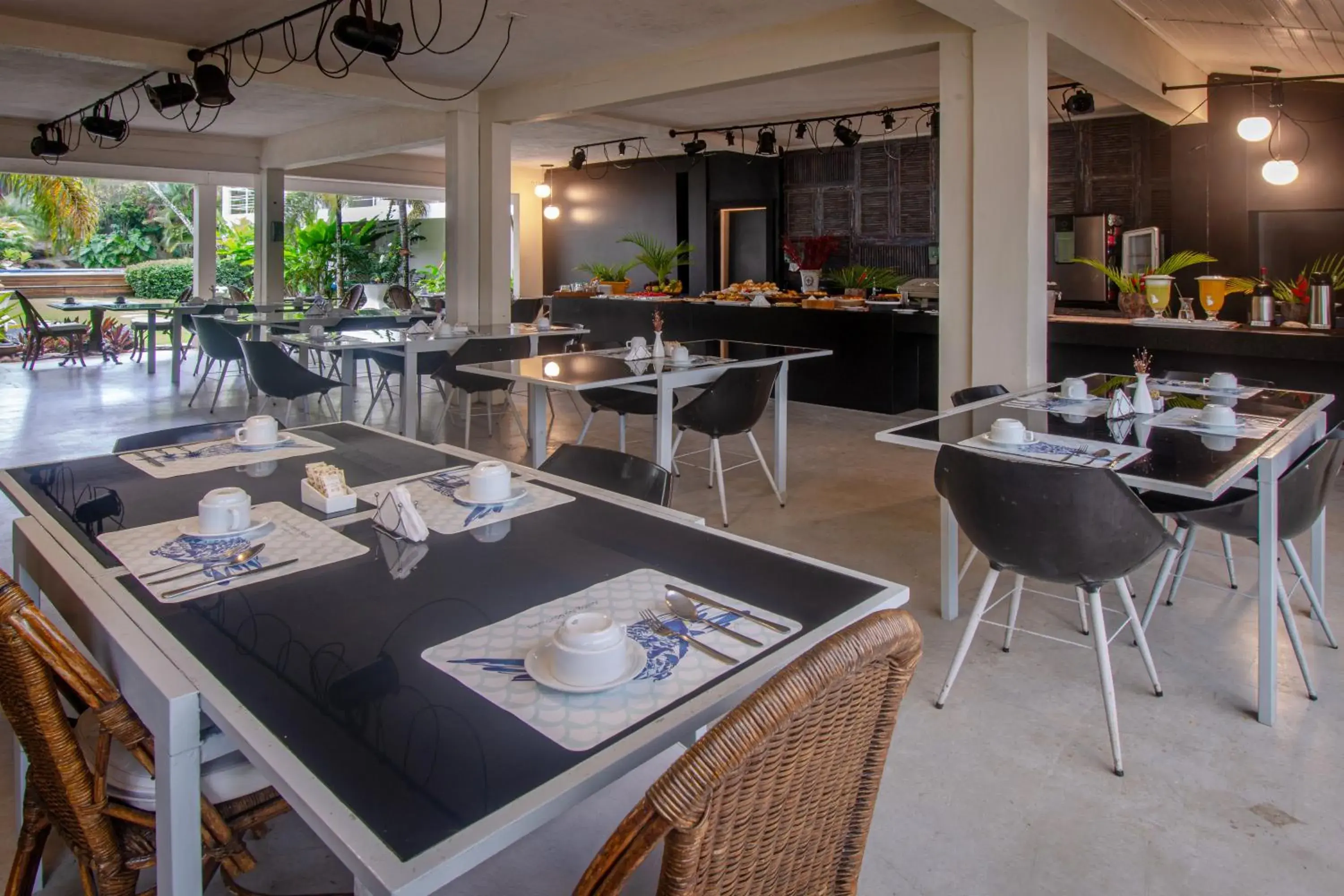 Restaurant/places to eat in Armação dos Búzios Pousada Design Restaurant/places to eat in Armação dos Búzios Pousada Design