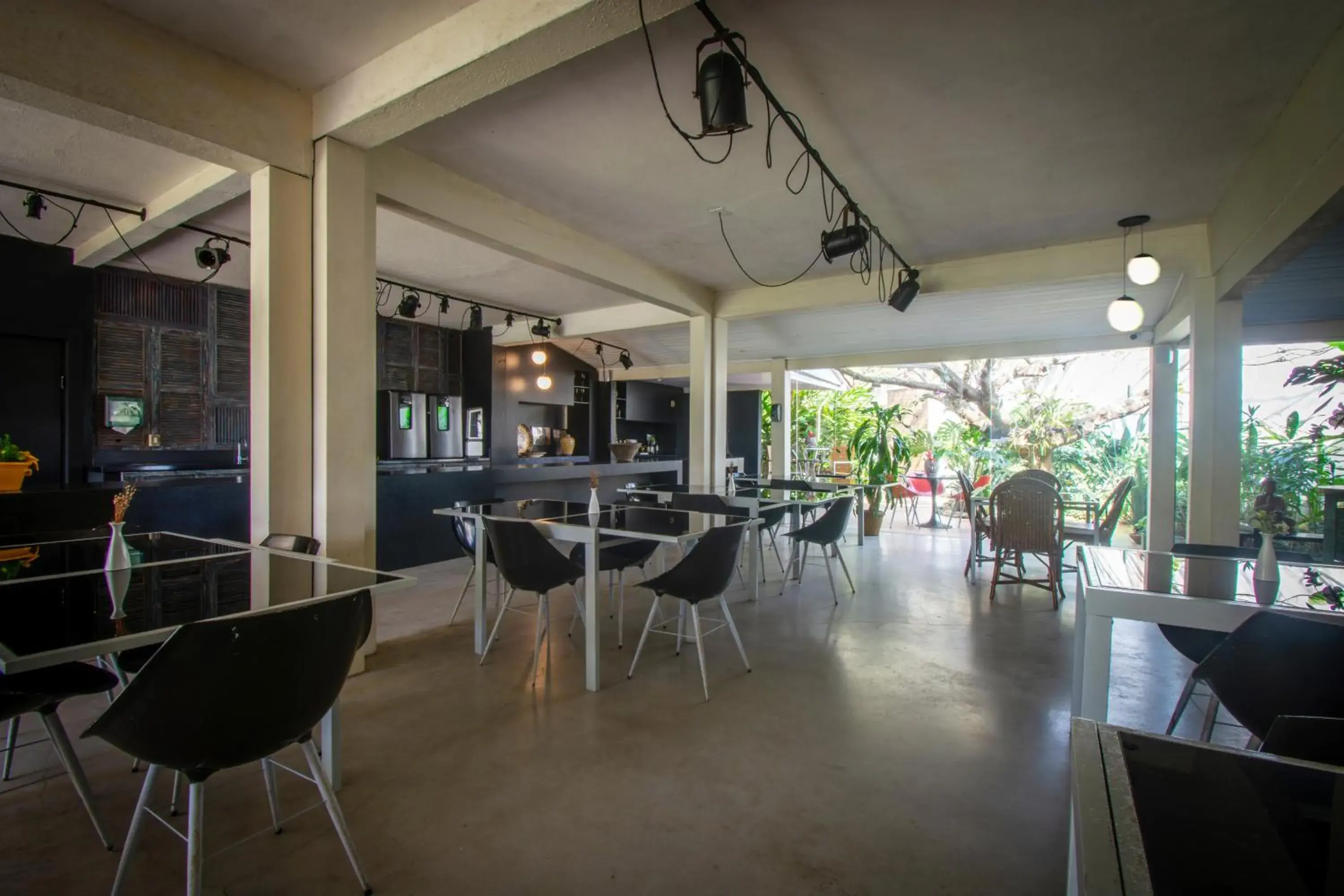 Restaurant/places to eat in Armação dos Búzios Pousada Design Restaurant/places to eat in Armação dos Búzios Pousada Design