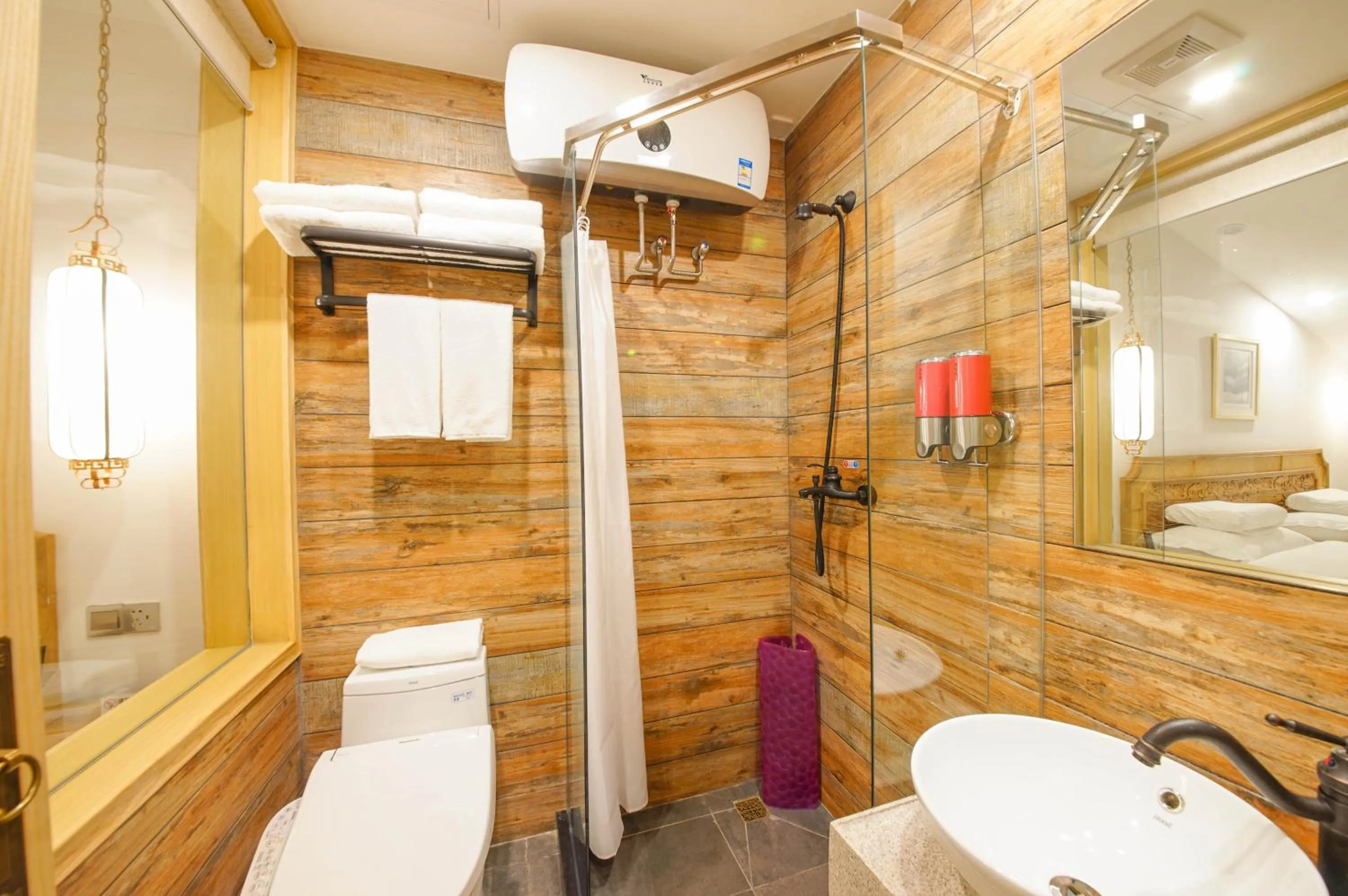 Toilet in Pipa Hotel Datong