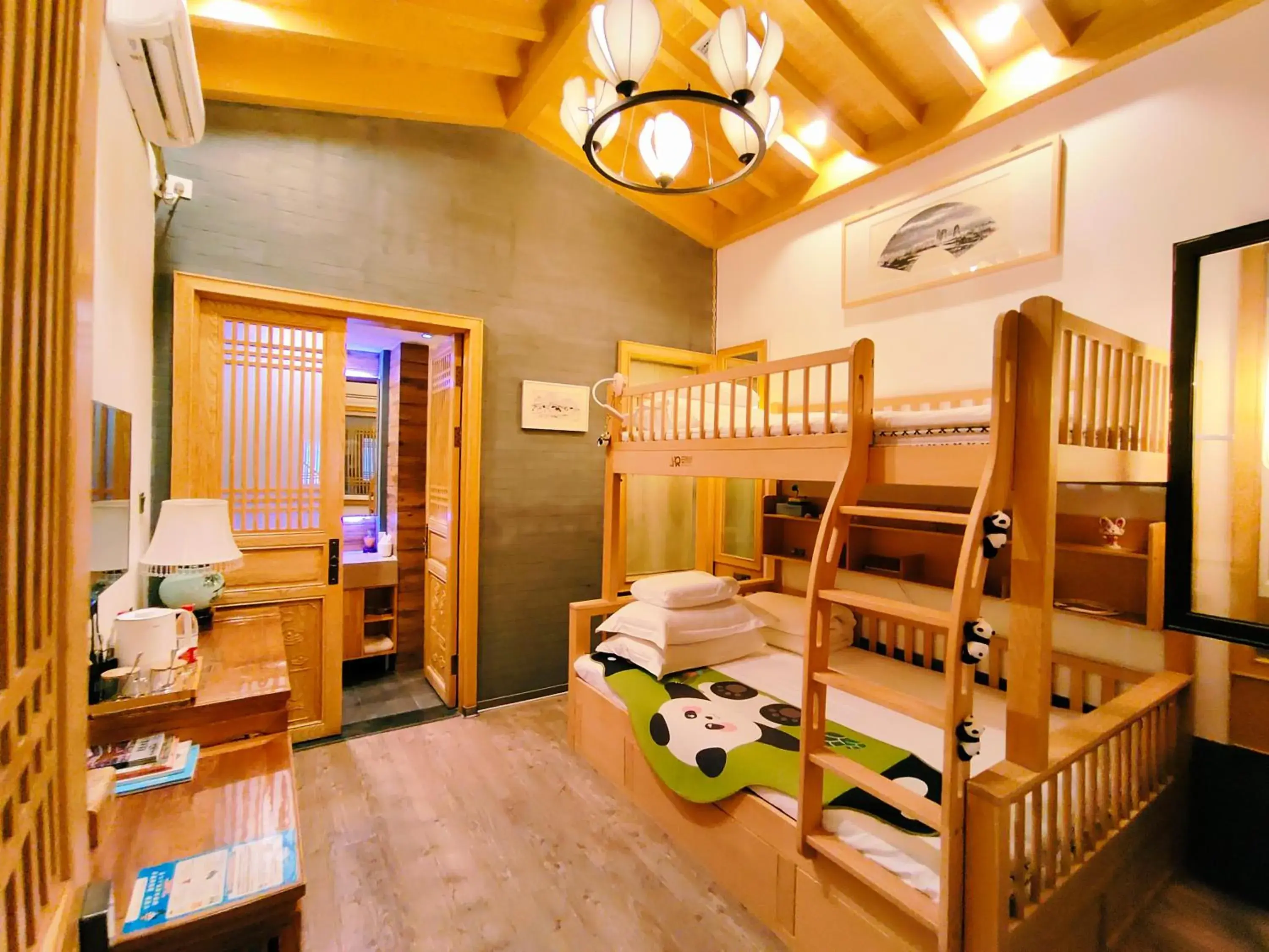 Photo of the whole room in Pipa Hotel Datong Photo of the whole room in Pipa Hotel Datong