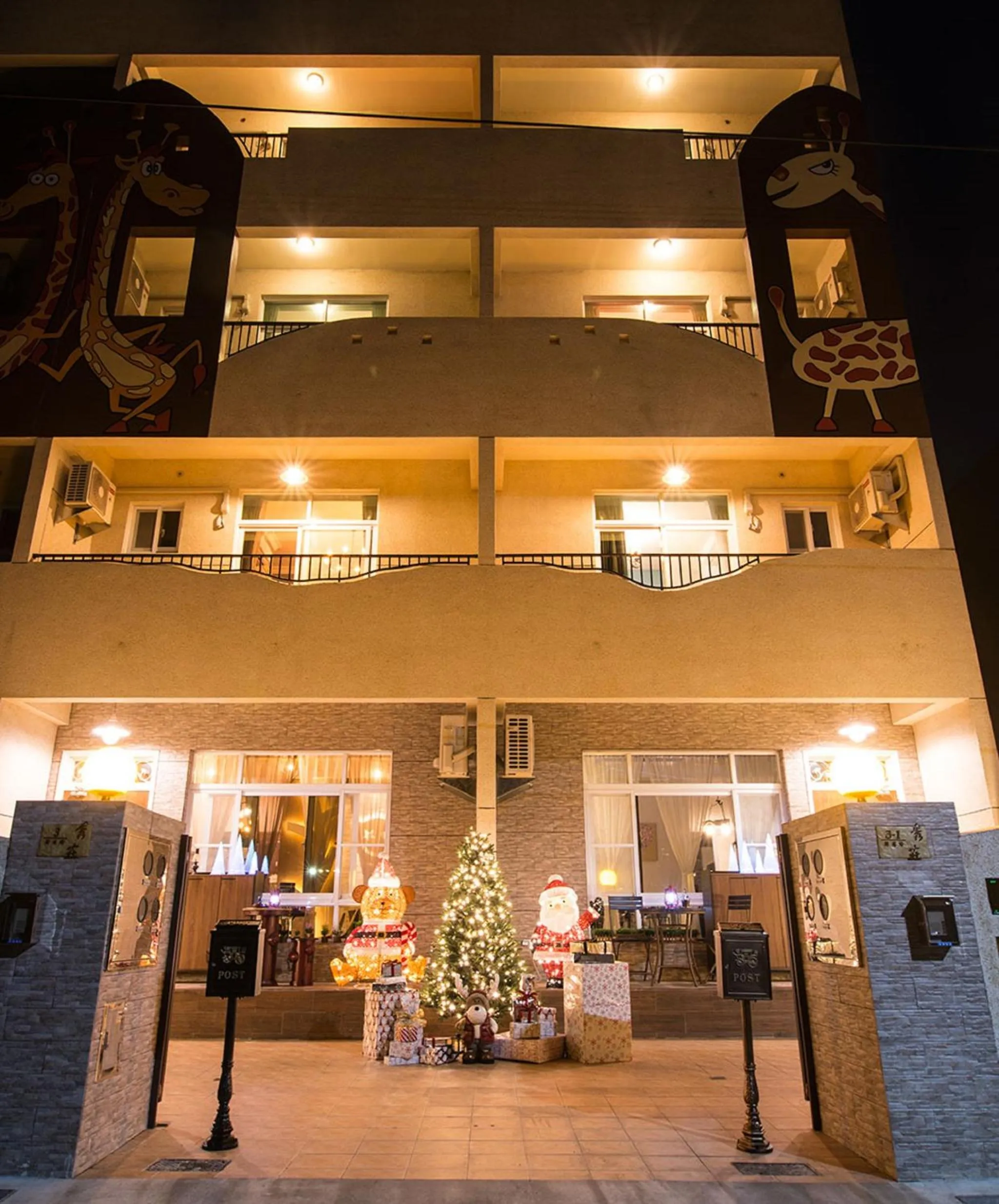 Facade/entrance in Sun Giraffe Taitung B&B