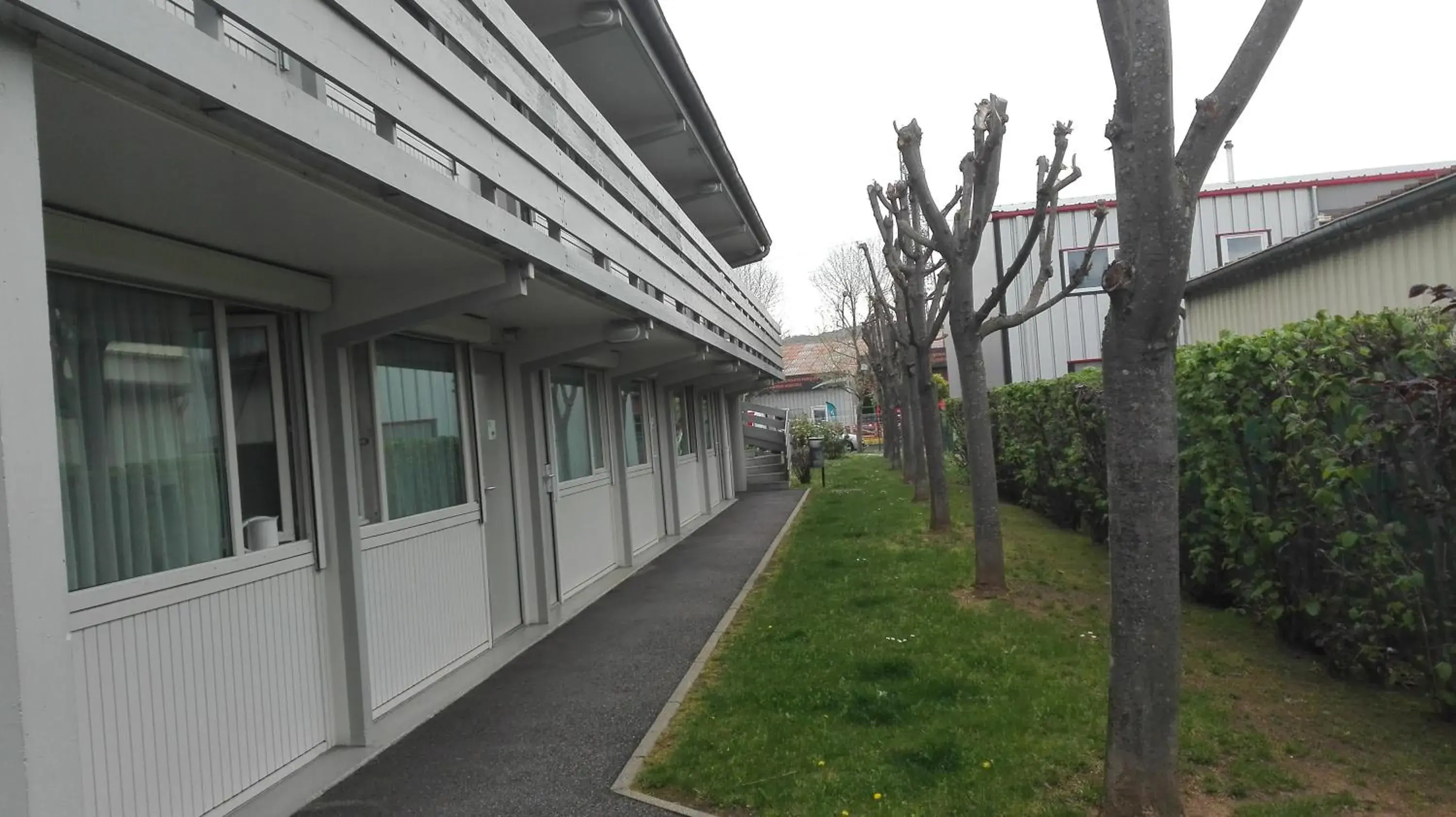 Property building in Campanile Clermont-Ferrand Sud Issoire Property building in Campanile Clermont-Ferrand Sud Issoire
