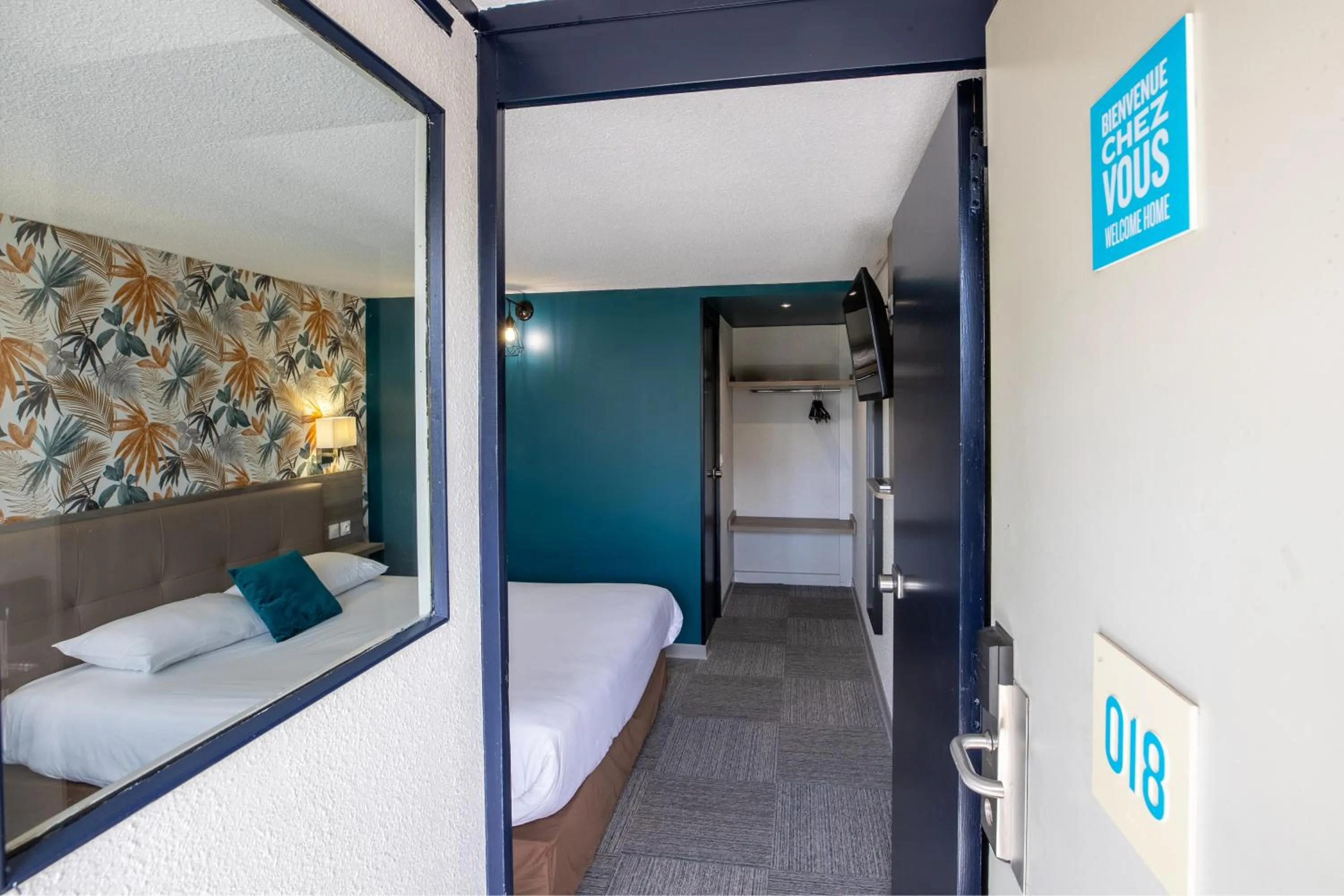 Bed in Kyriad Direct Laon